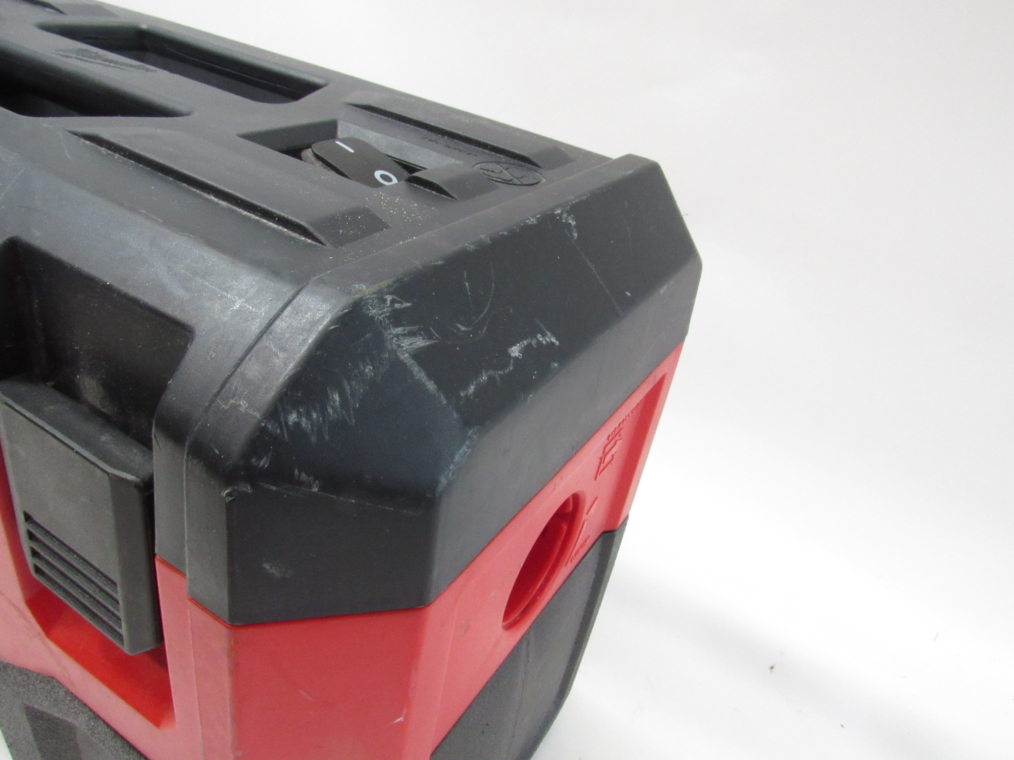 Milwaukee VC2 M18 2Gallon Wet/Dry Vacuum