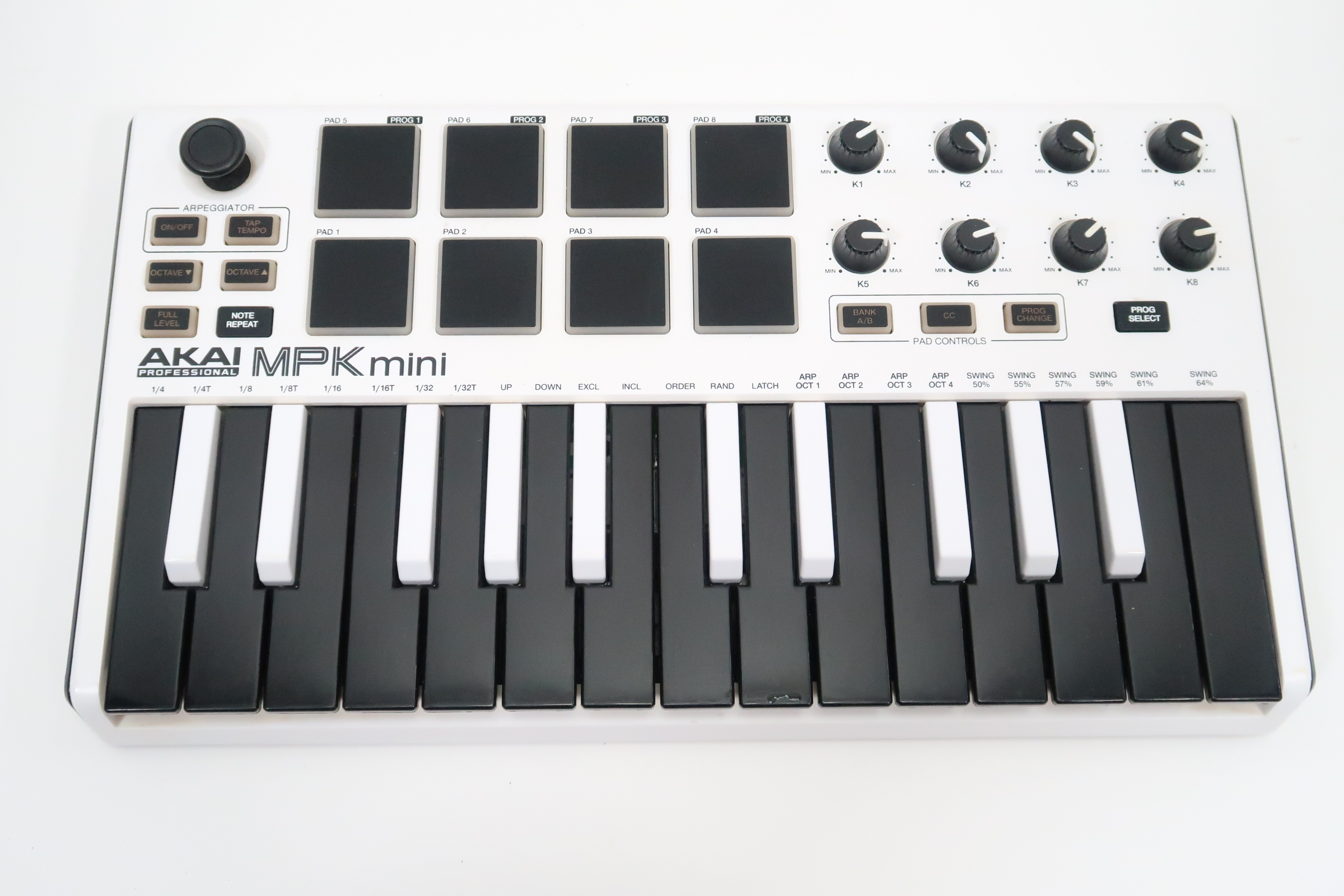 AKAI Professional MPK Mini MK1 Portable MIDI Controller - NO