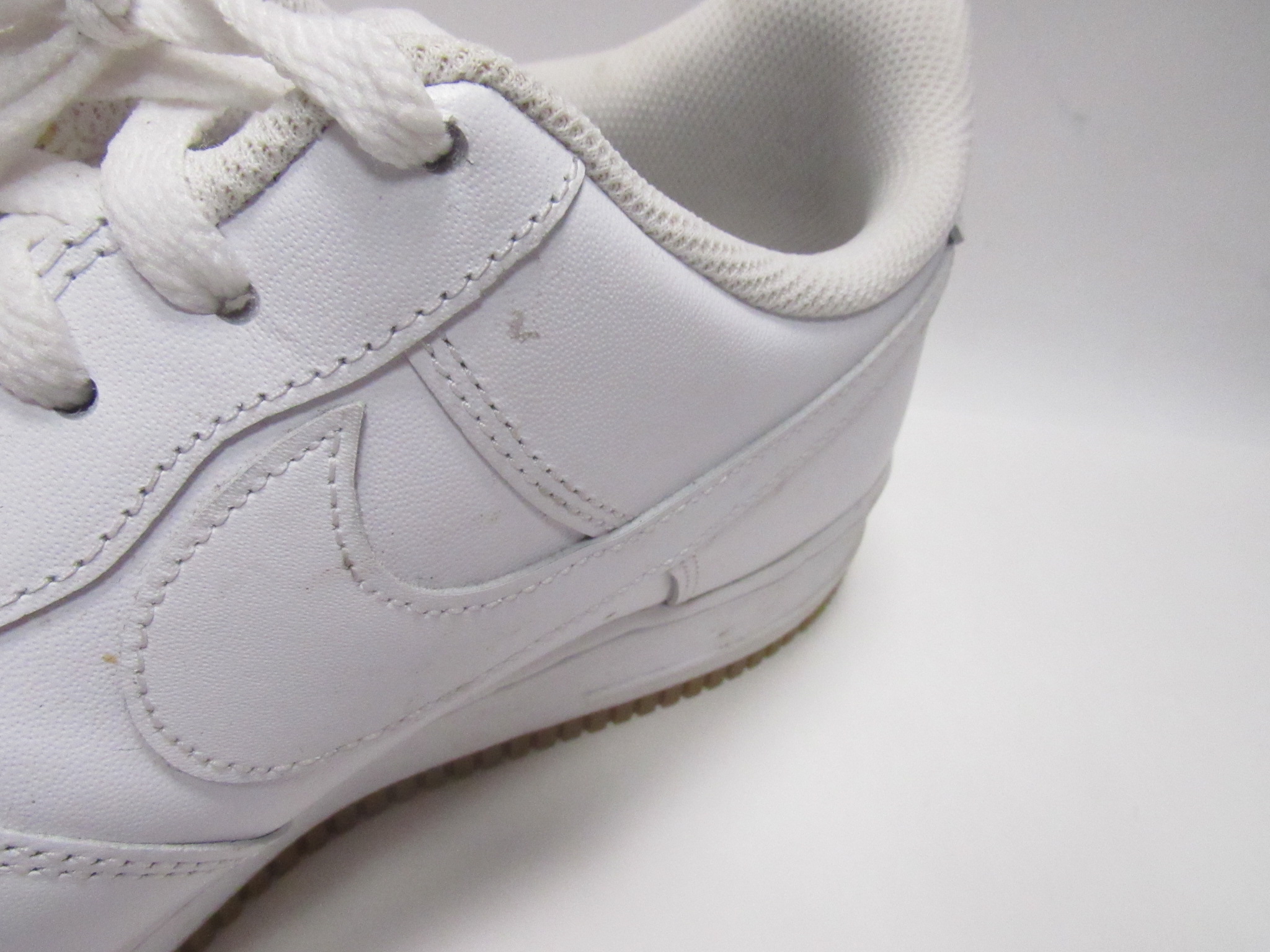 Nike Air Force One White Gum Bottom Shoes Men Size 13 DJ2739-100