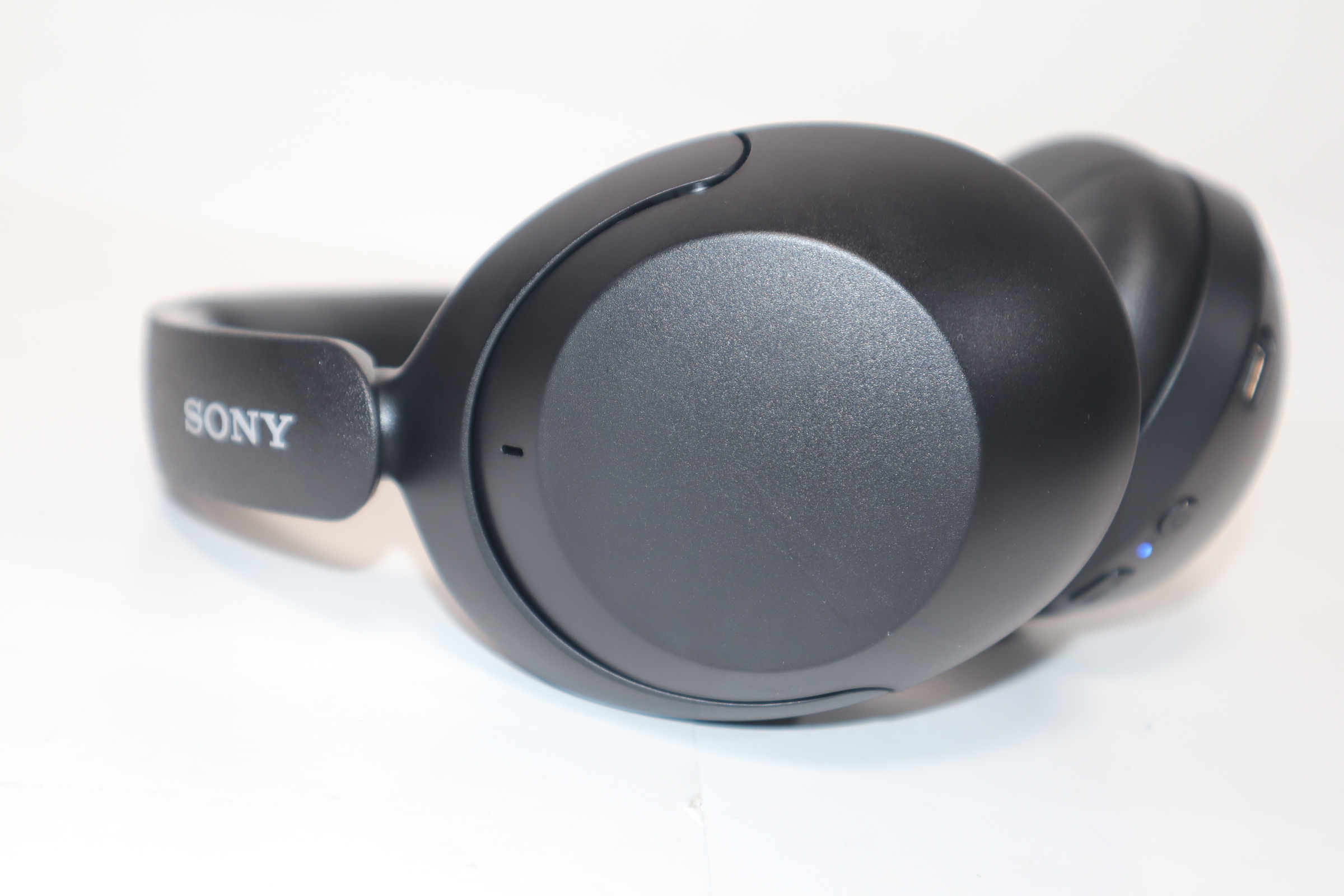 Sony YY2951 WH-XB910N Black Wireless Noise Canceling Stereo