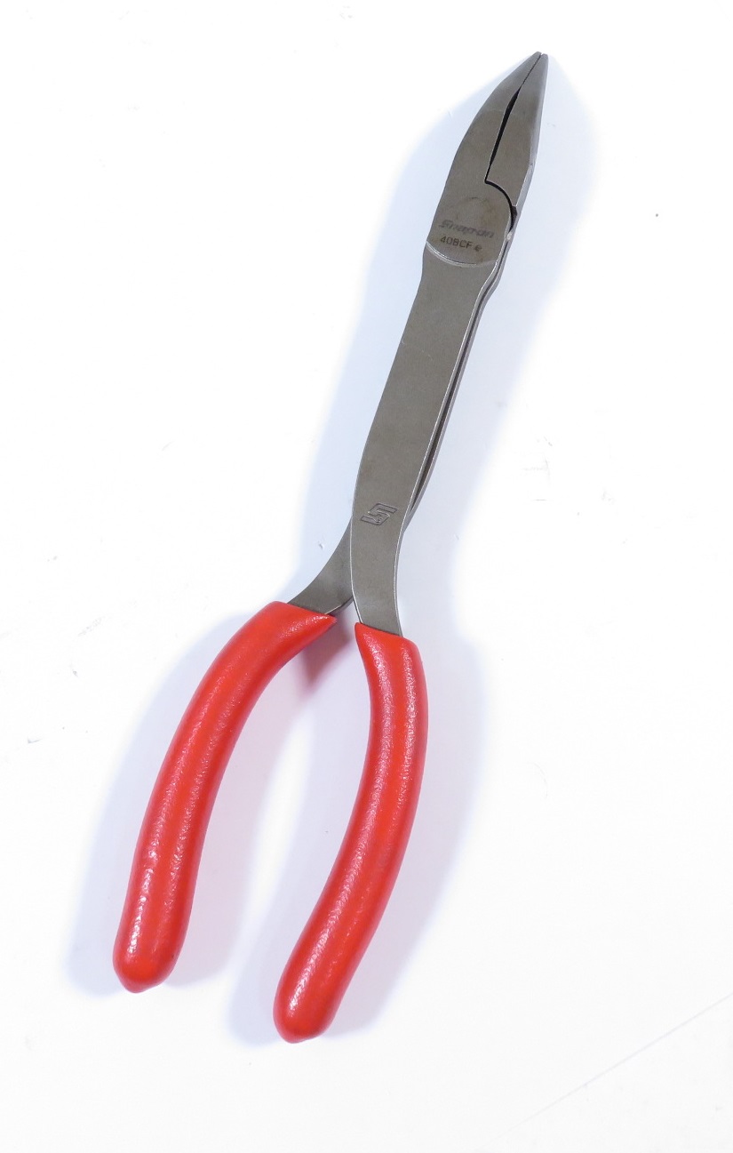 Needle nose pliers straight fine - Mark's Miniatures