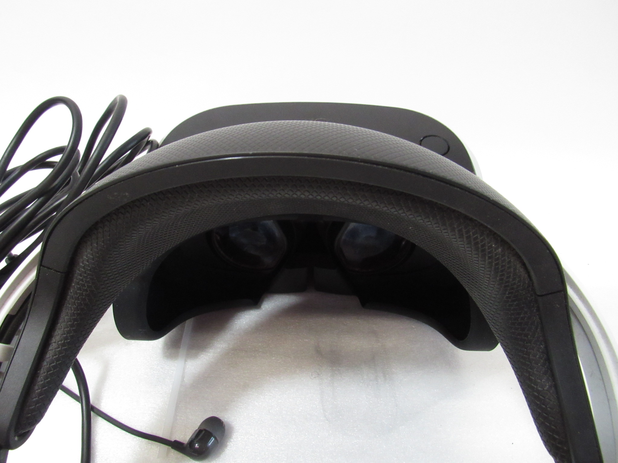Sony PlayStation VR CUH-ZVR2 Corded Console Virtual Reality Headset