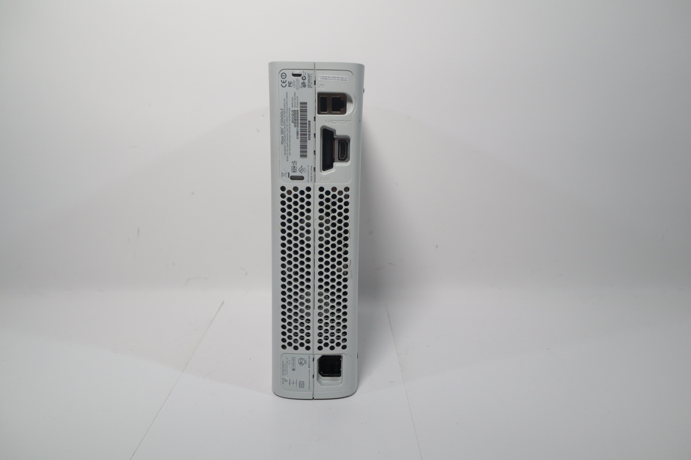 Microsoft Xbox 360 Pro 52R-00030 White 20GB Home Video Gaming