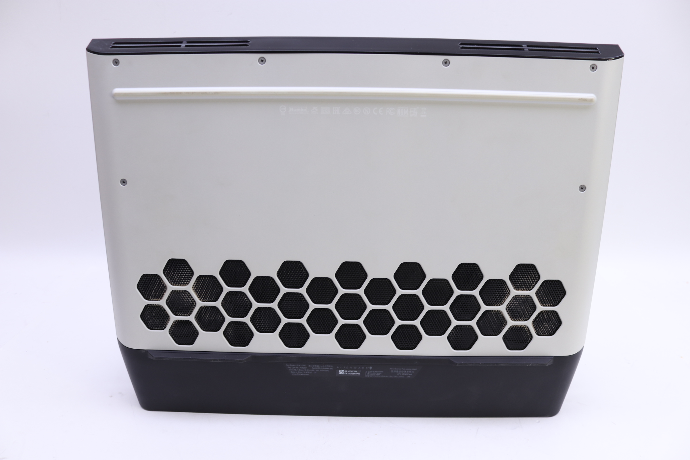 Alienware Area 51M P38E Core i7-9700K 2.6 GHz RTX 2080 32GB RAM 1.5TB ...