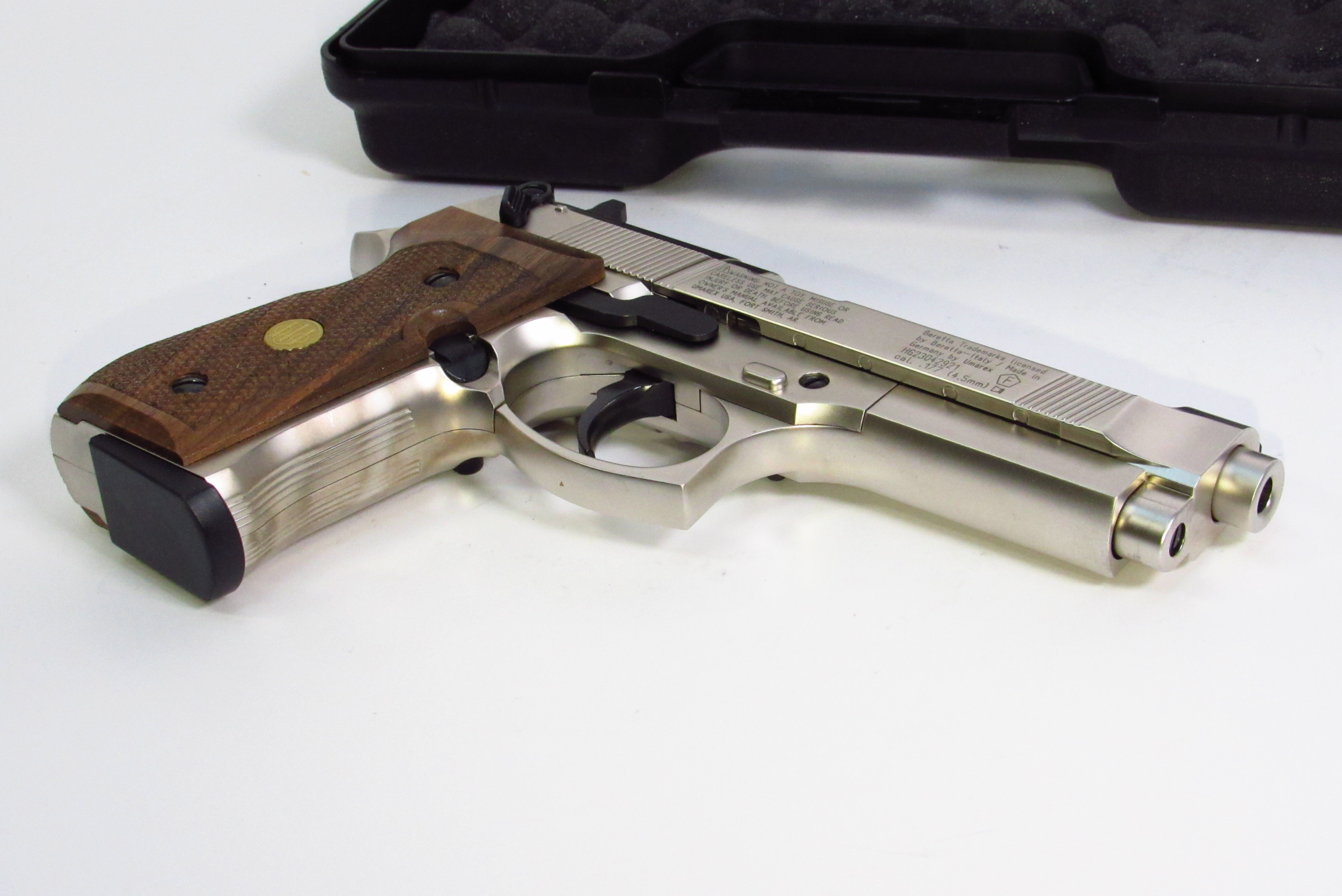 Pietro Beretta Gardone Vt Mod 92 Fs Umarex Pietro Beretta Gardone V.T. Mod. 92 FS (.177) Cal Pellet CO2 Gun