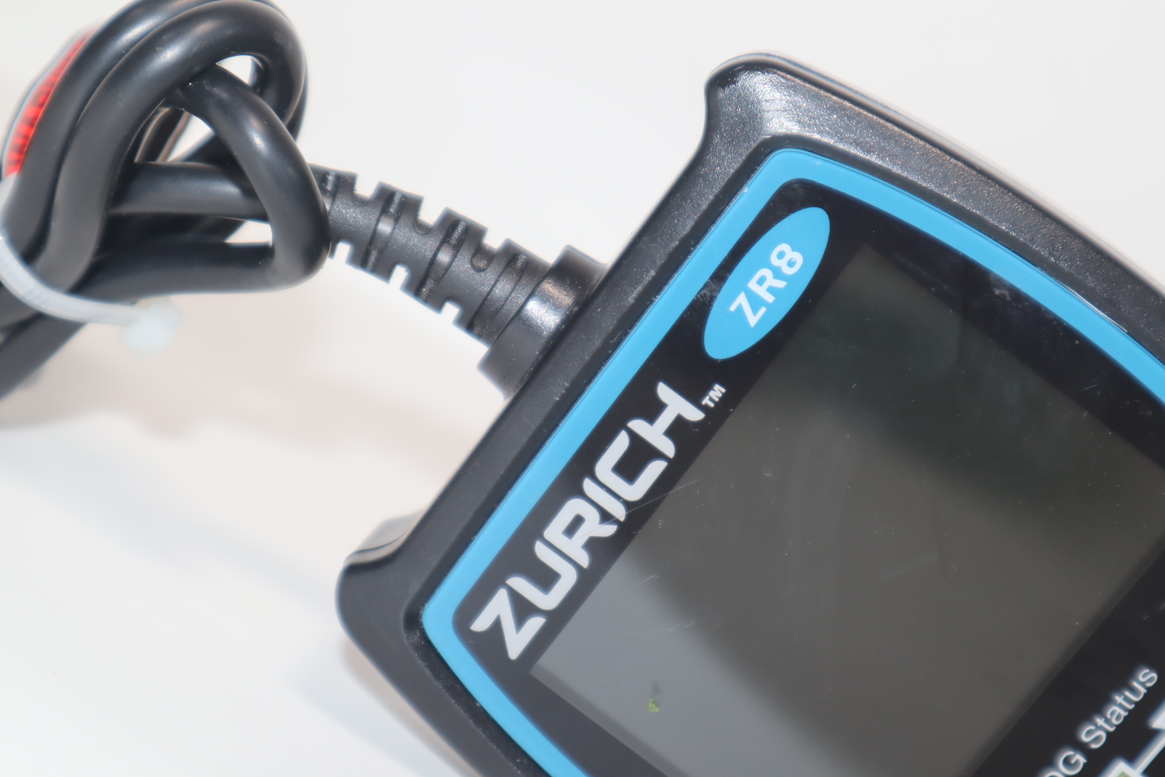 Zurich ZR8 OBD2 Code Reader / 1996 & Newer Vehicle Live Data