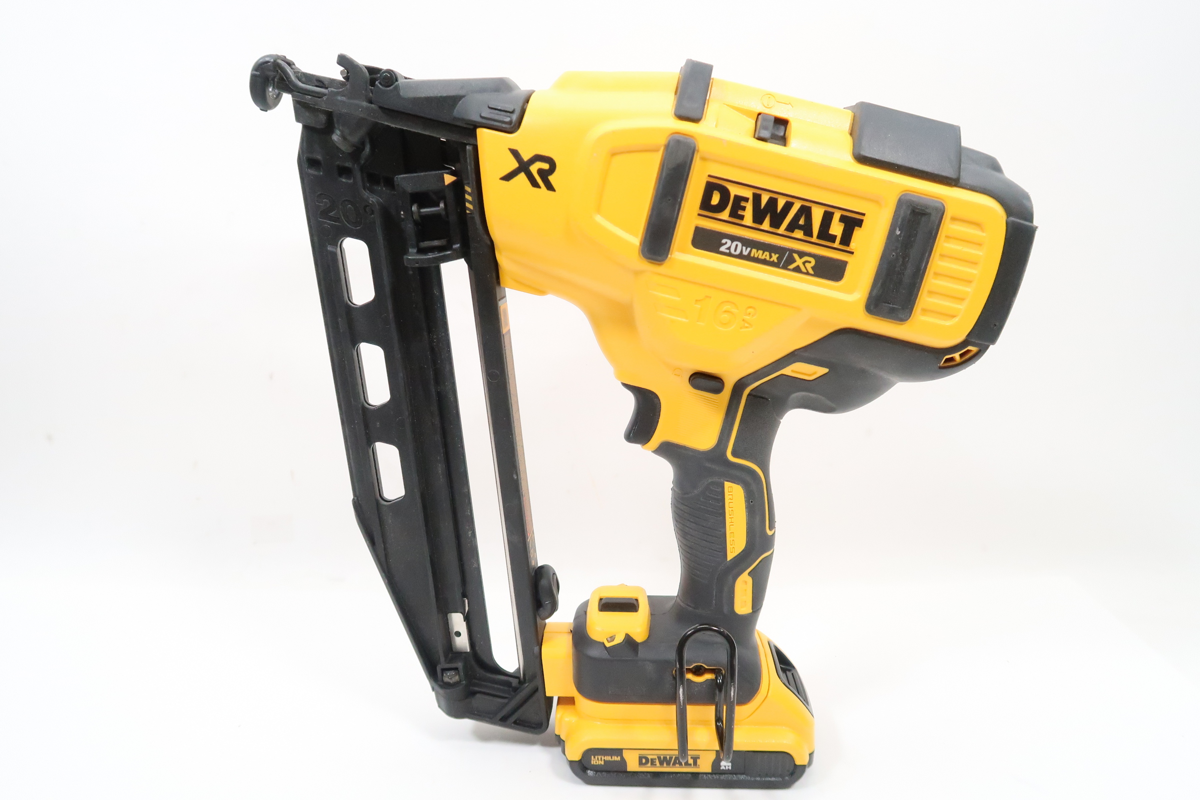 DeWalt DCN660 20V MAX XR 16Gauge Cordless Angled Finish Nailer