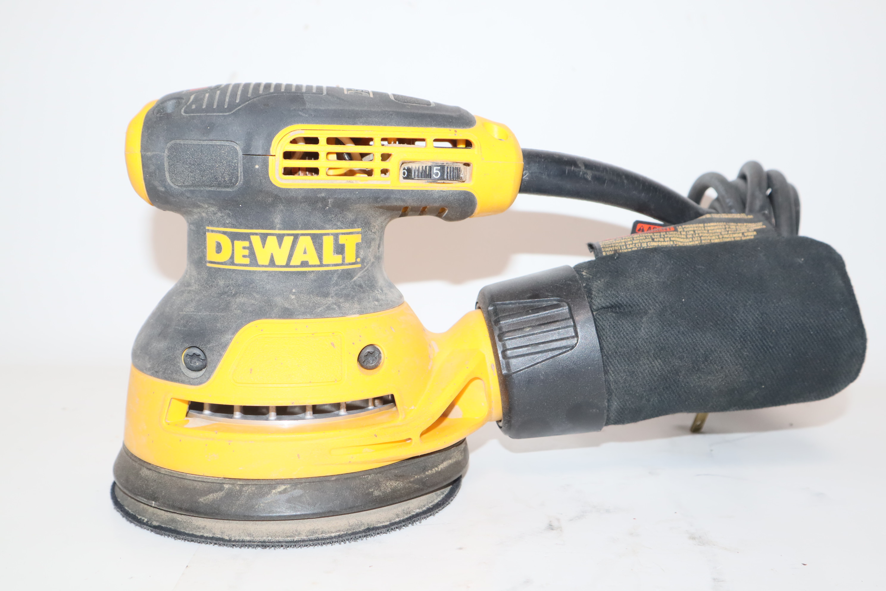 DeWalt DWE6423 5" VariableSpeed Random Corded Orbit Sander JW8C