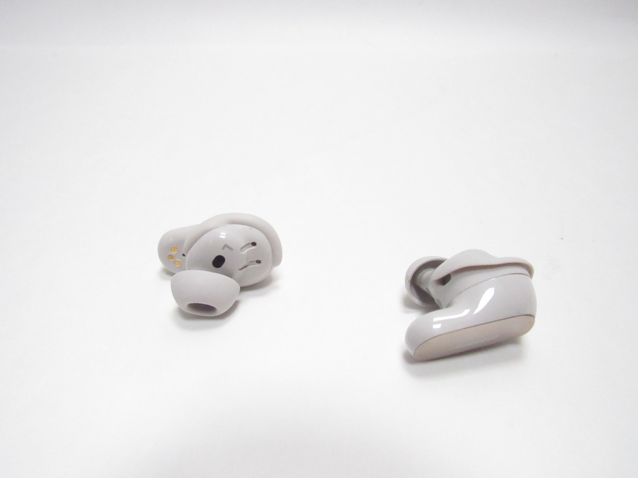 Bose QuietComfort Ultra Noise Cancelling Earbuds Beige 441408