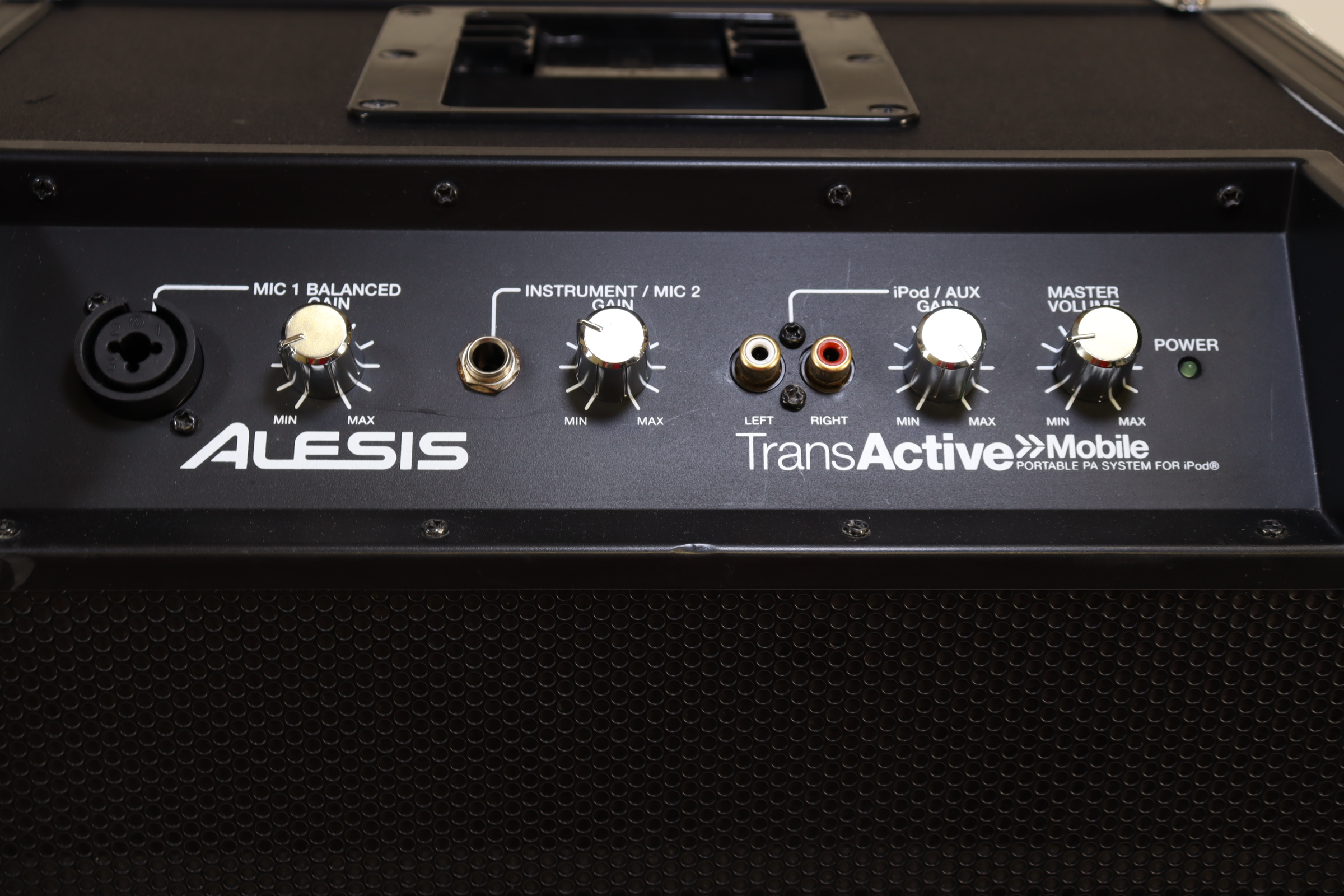 Alesis Transactive Mobile Mobile PA System for iPod