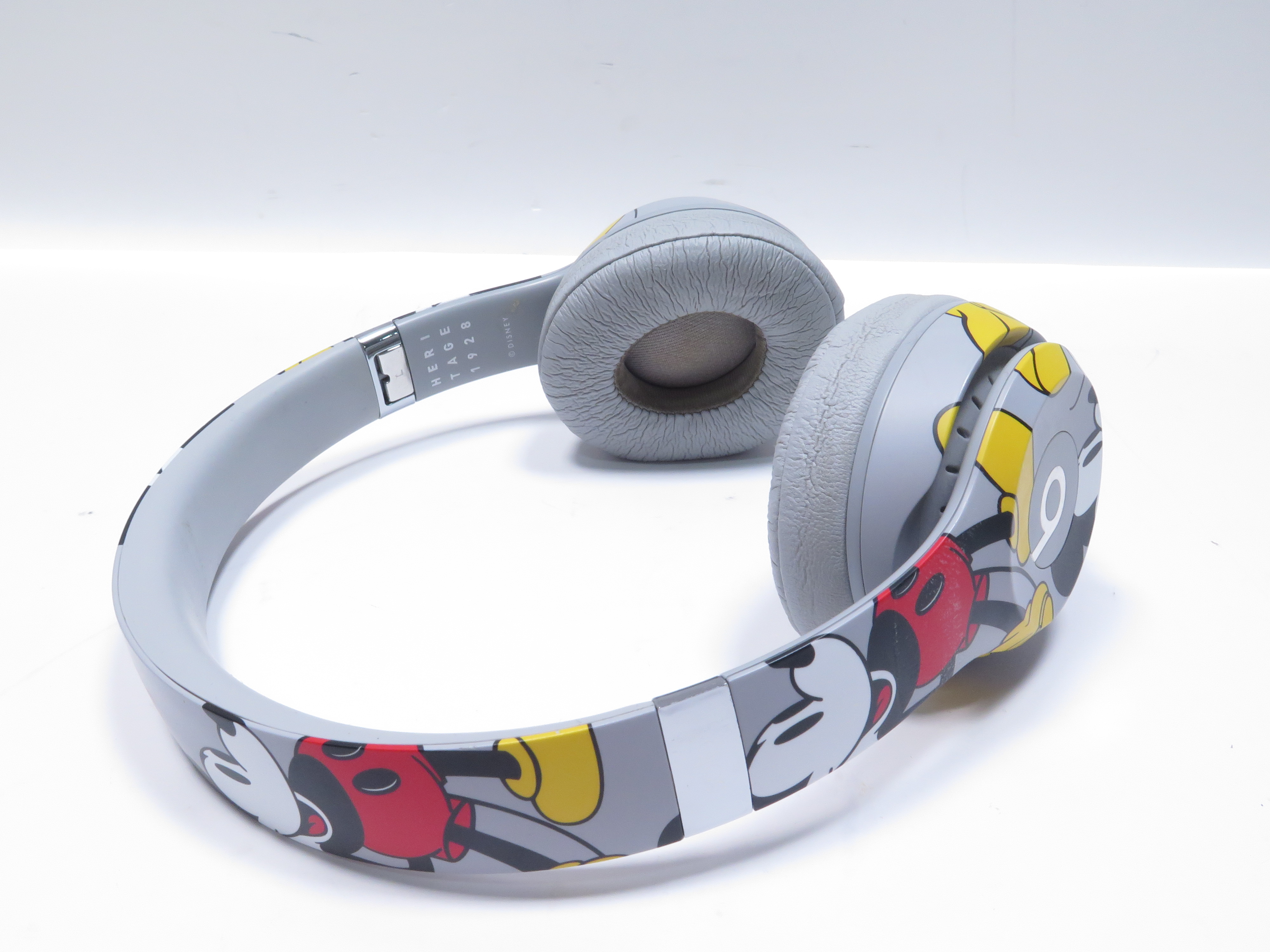 Beats Solo Beats Mickey Mouse Limited Edition Apple A1796 Beats