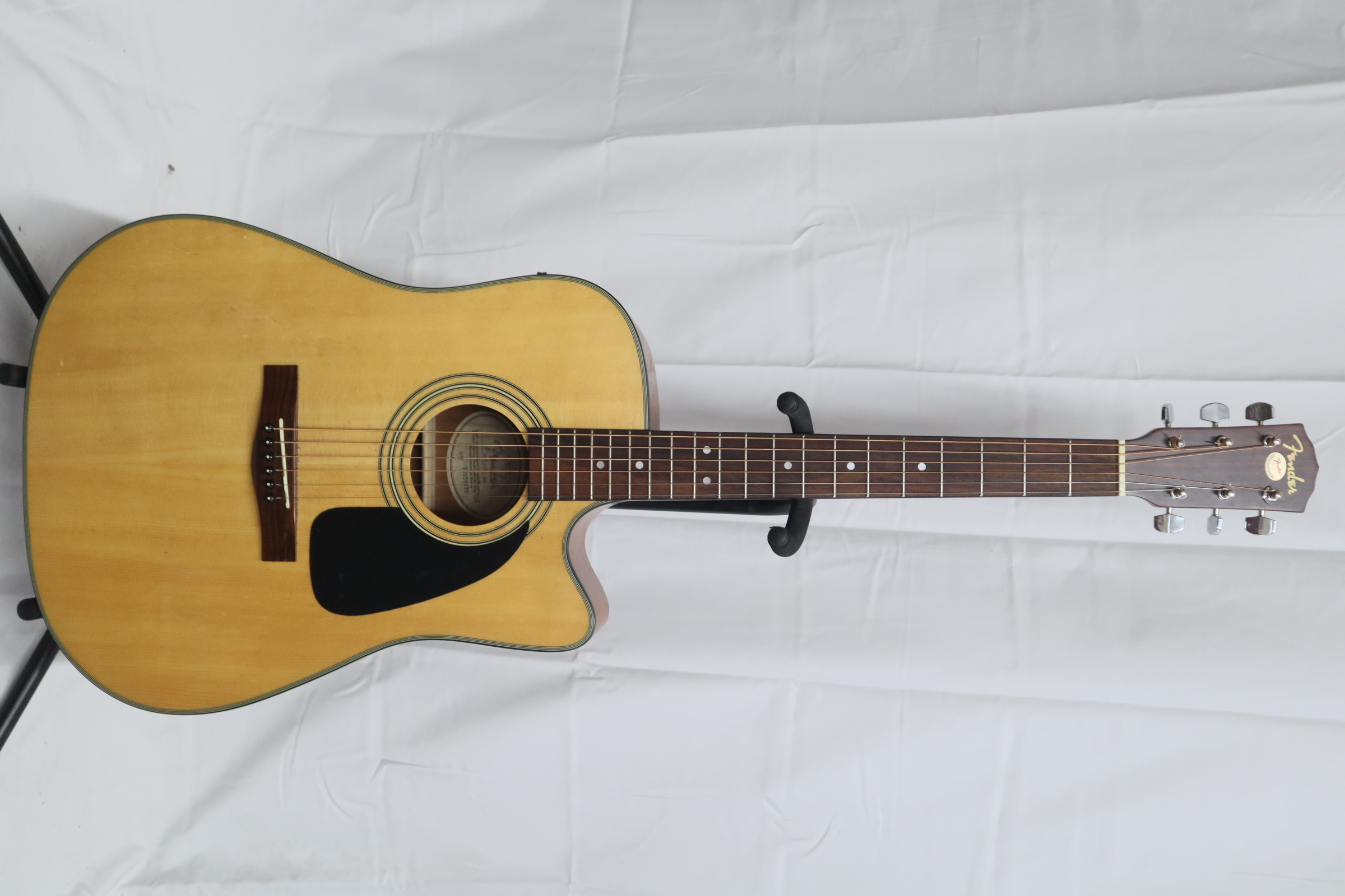 Fender DG10CE NS Natural & Tan Korean 6String AcousticElectric Guitar