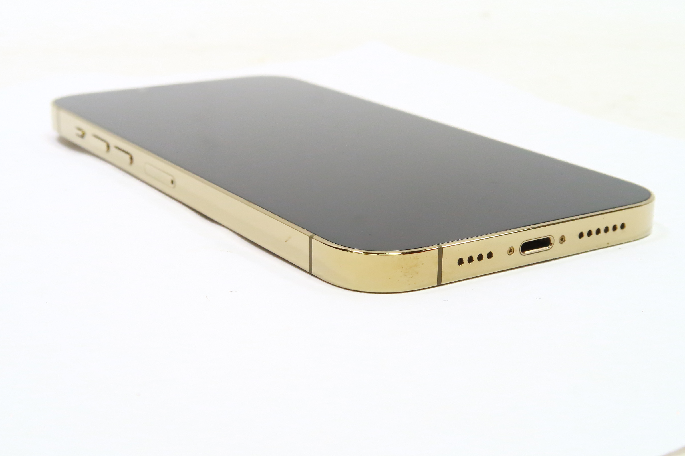 Apple iPhone 13 Pro Max (A2484) MLF93LL/A 256GB Gold Unlocked