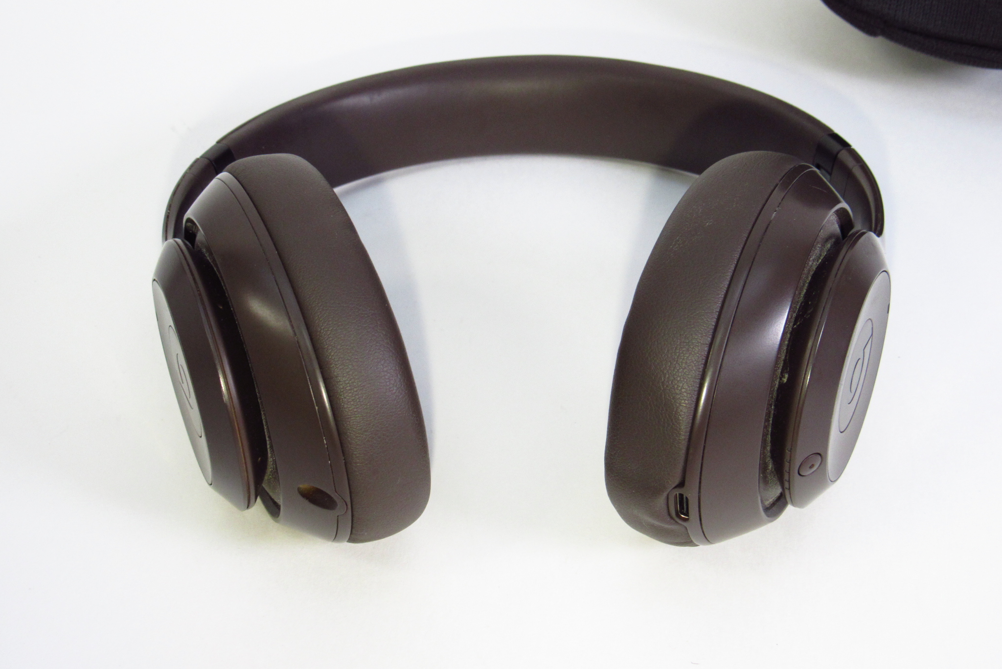 Beats Studio Pro Wireless Bluetooth Over-Ear Headphones - Deep Brown