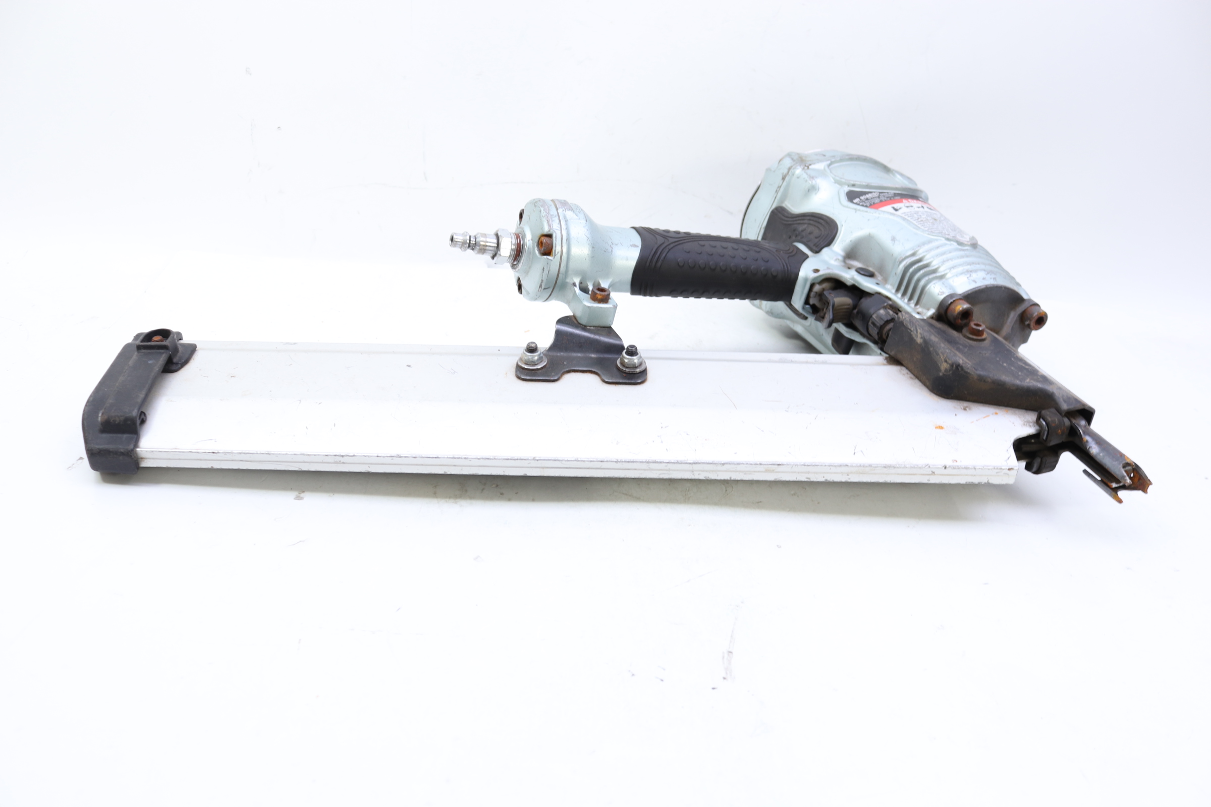 Metabo HPT NR90AES1 3 1/2" 21 Degree Pneumatic Framing Nail Gun 1645