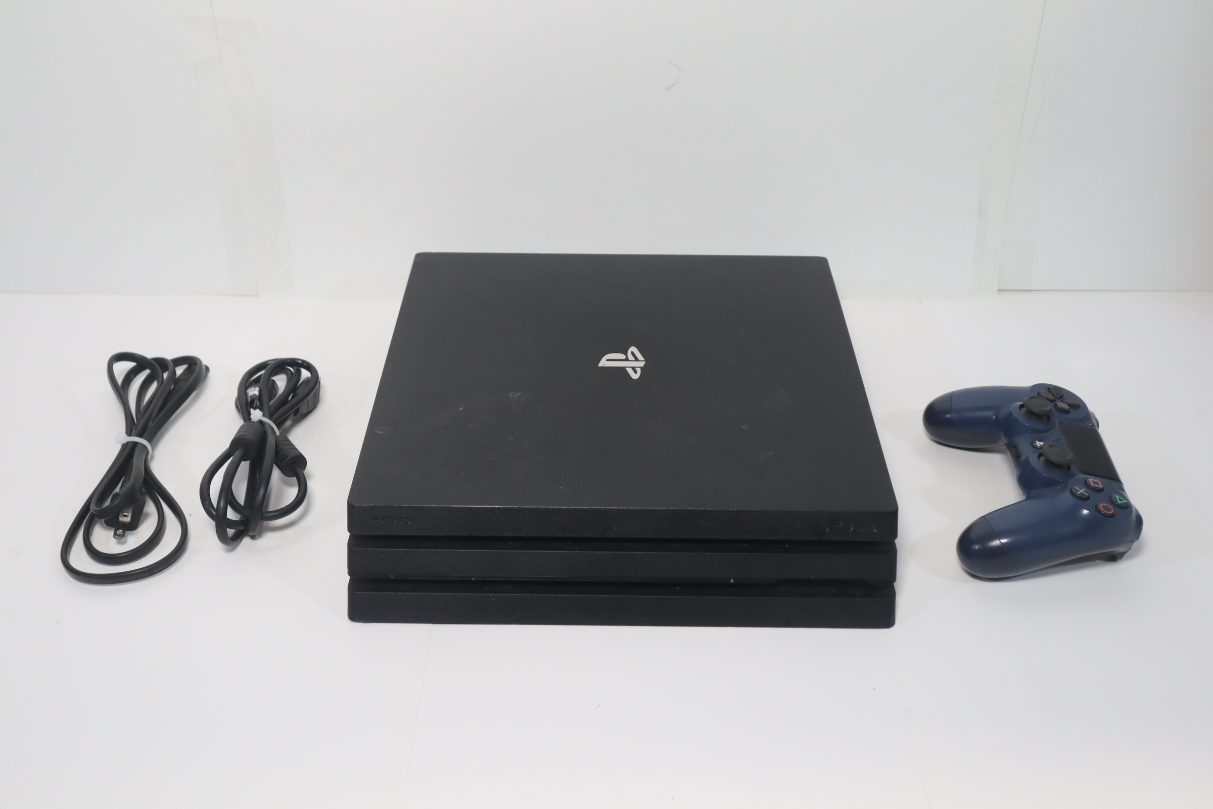 Sony PlayStation 4 Pro CUH-7215B Black 1TB 4K Home Video Gaming Console 7471