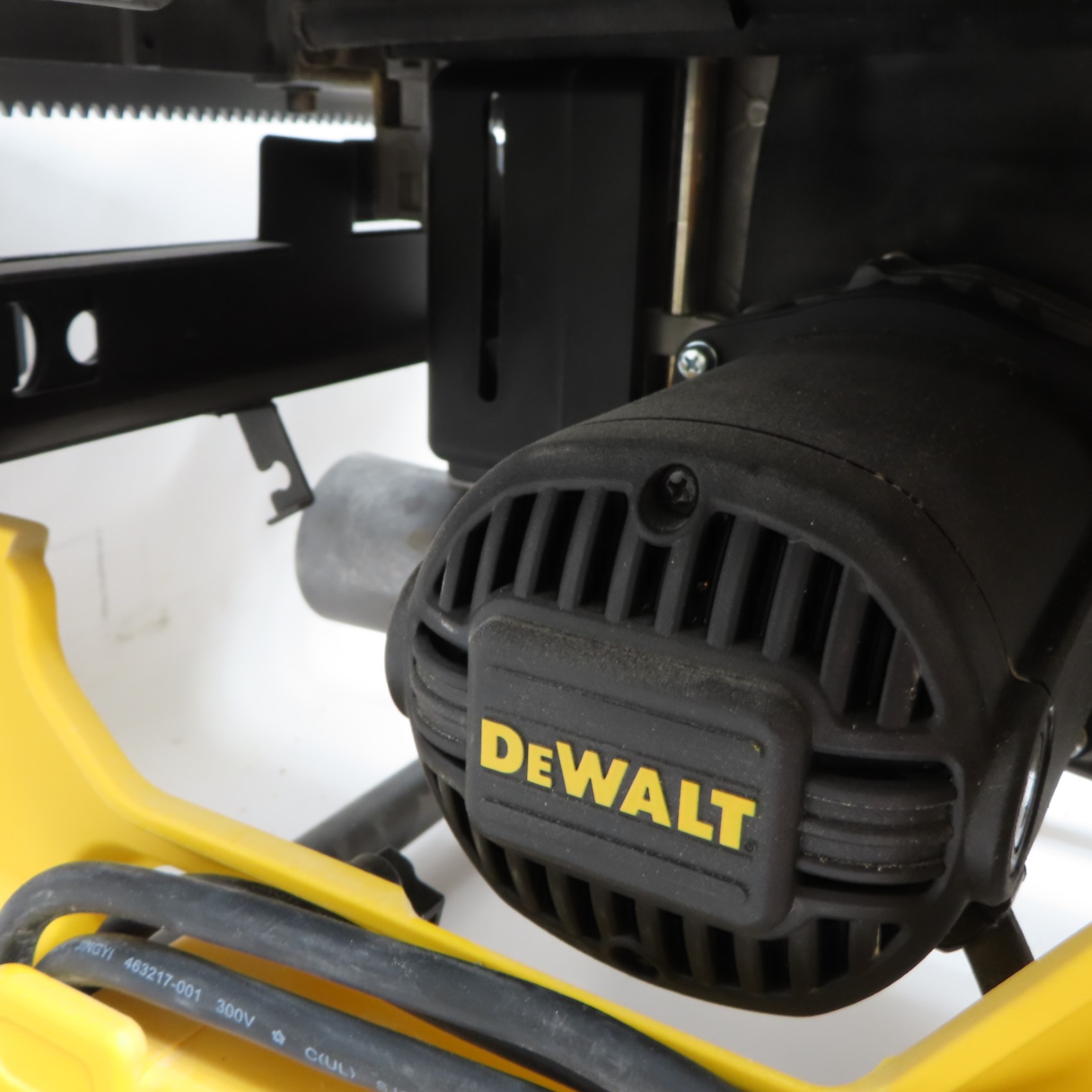 DeWalt DWE7485-QS 120V 8-1/4