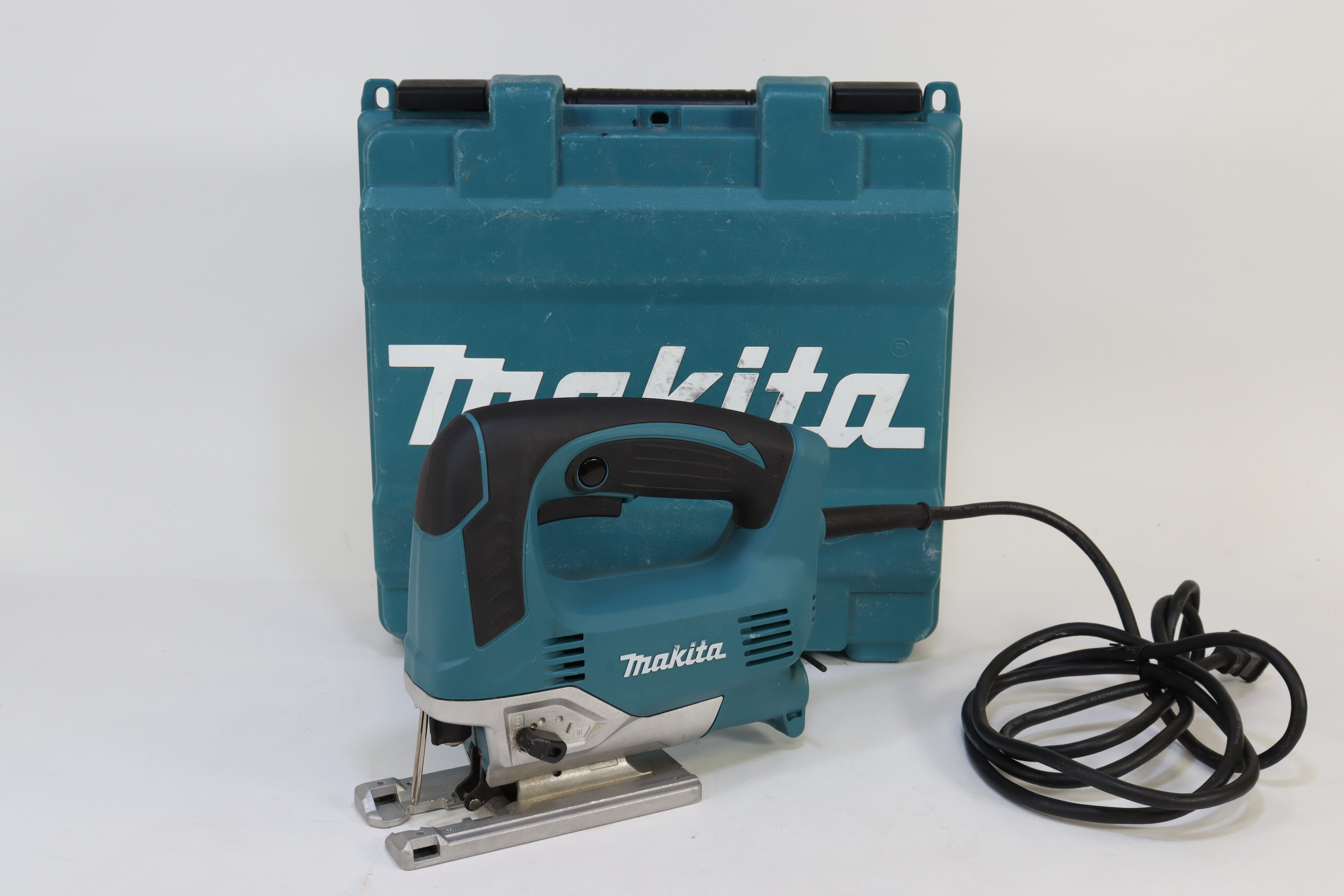 6.5 Amp Corded Variable Speed Lightweight Top Handle Jig Saw with Case 6.5 Amp Corded Variable Speed Lightweight Top Handle Jig Saw with Case