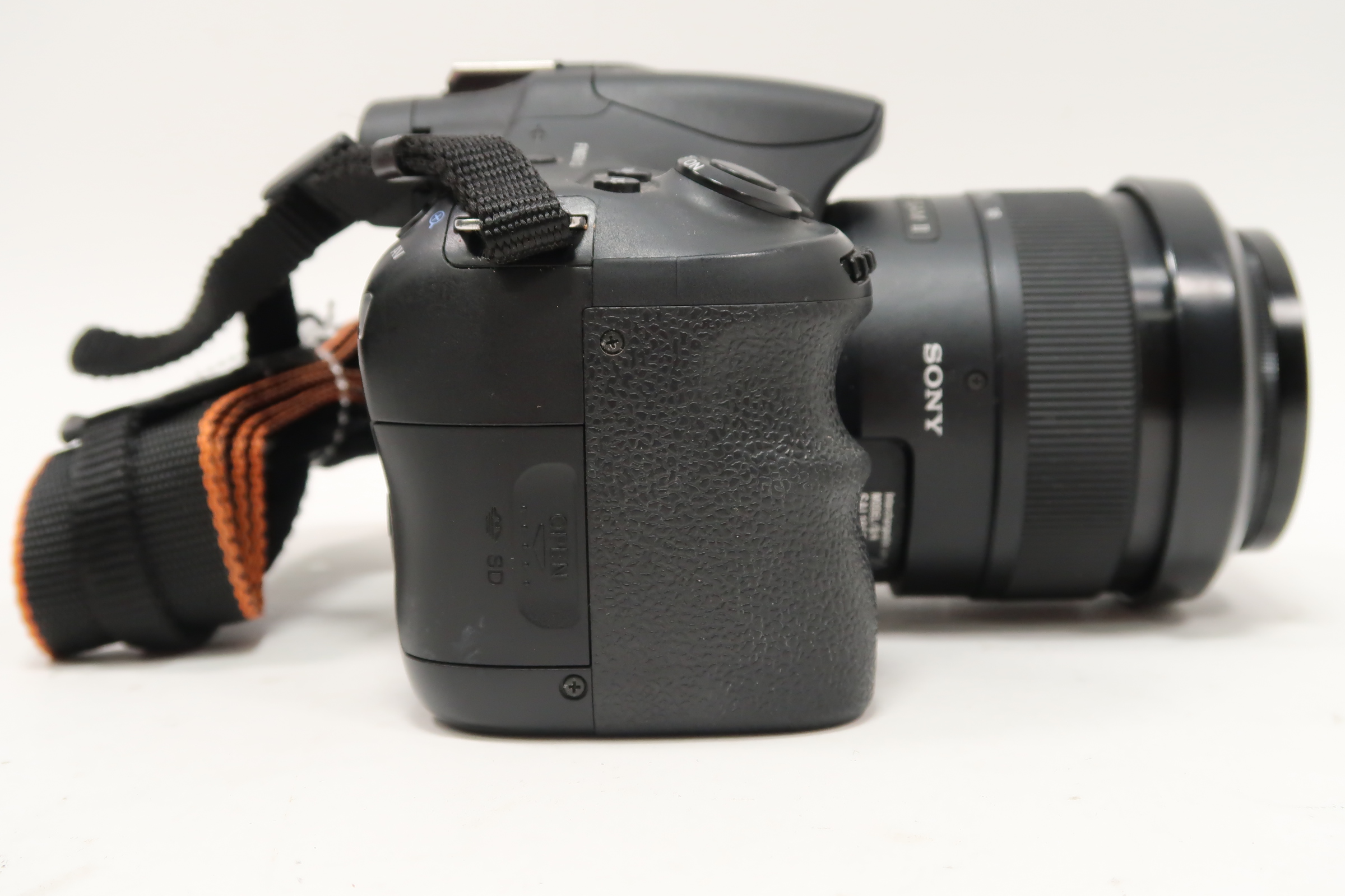 Sony Alpha a58 SLTA58 20.1MP 1080i 60FPS Digital SLR Camera Bundle