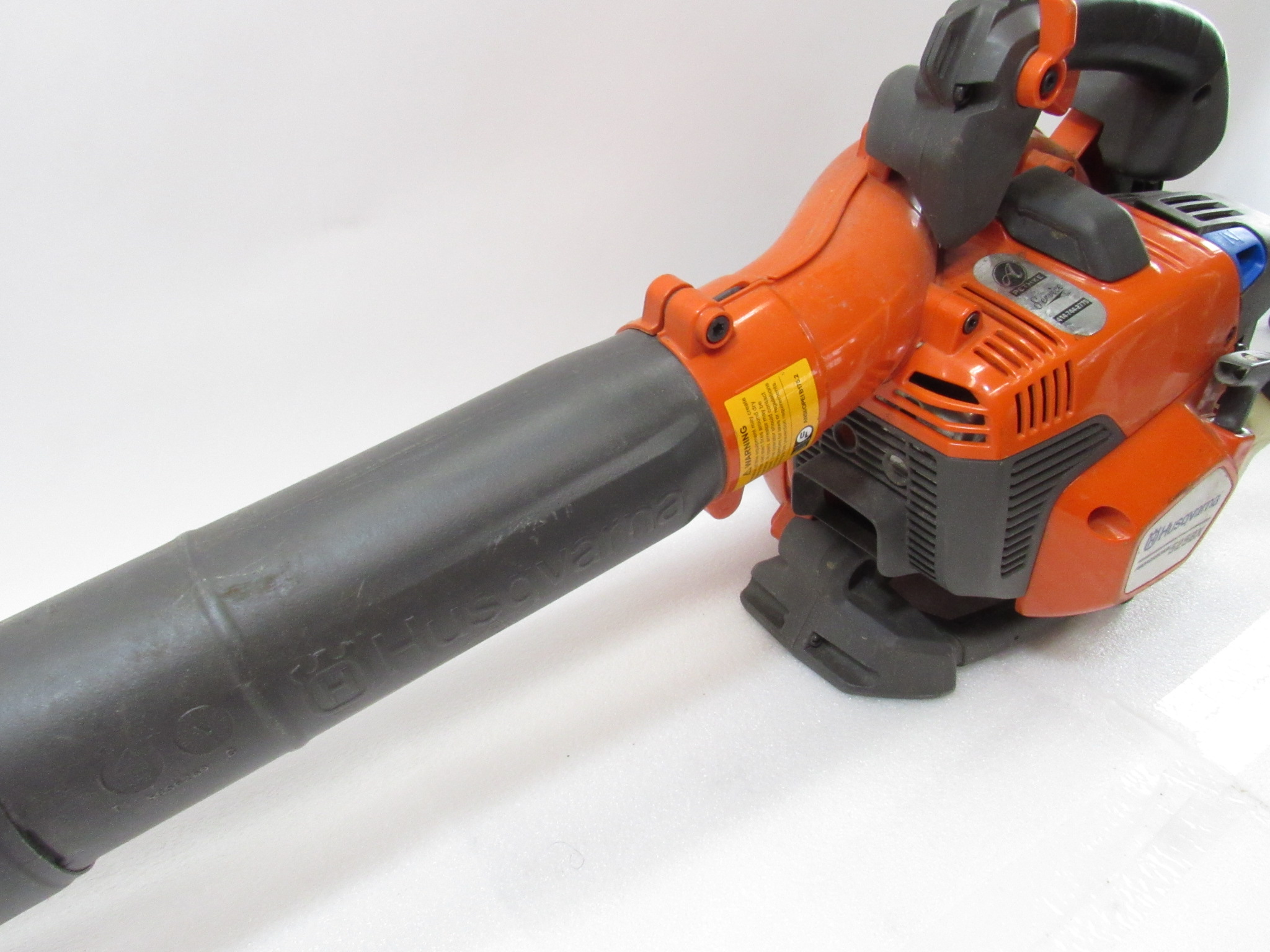 Husqvarna 525BX 25-cc 2-Cycle 192-MPH 493-CFM Handheld Gas Leaf Blower