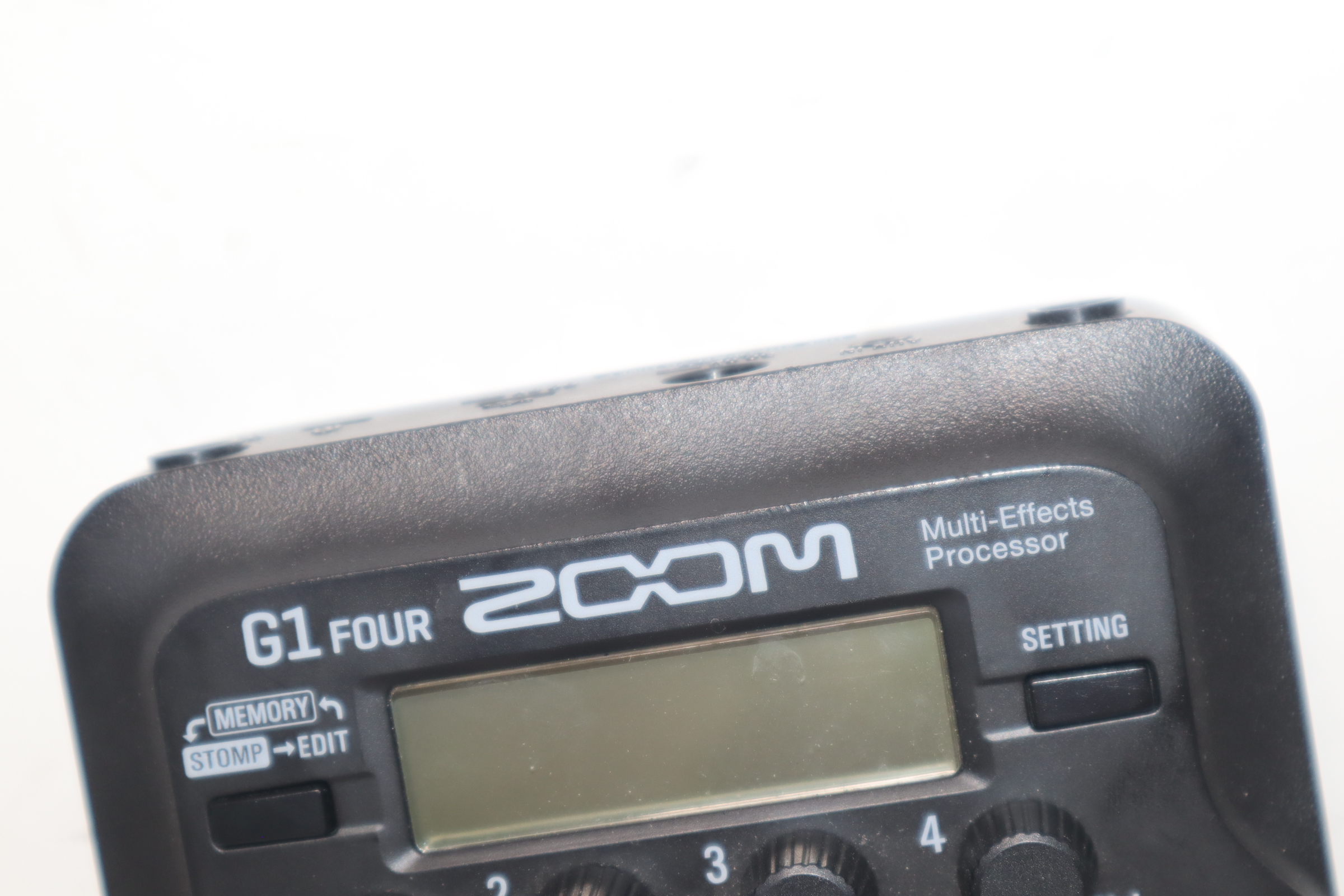 Zoom G1 FOUR Battery Powered/Corded Multi-Effects Processor 6834