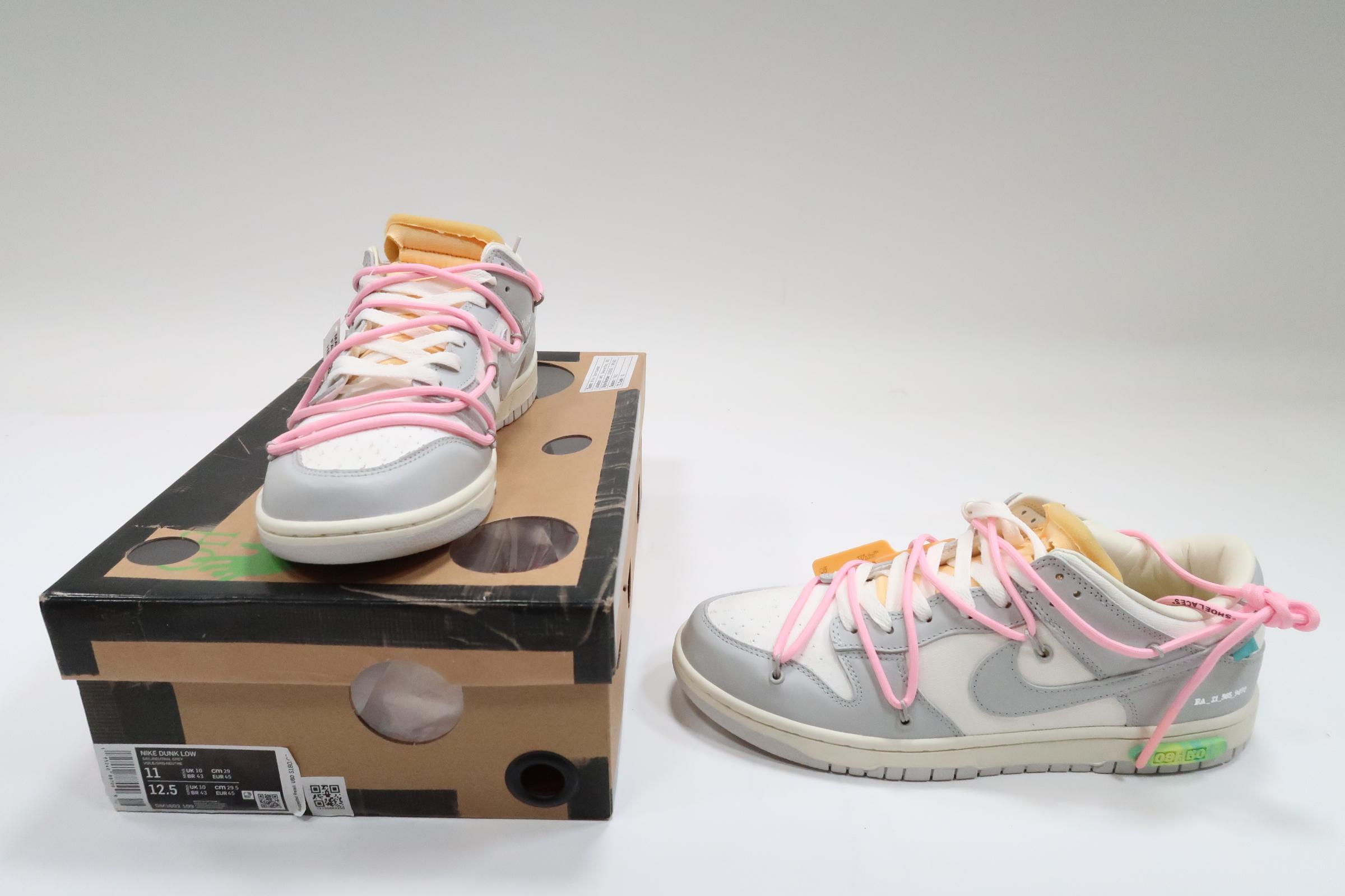 Nike popular Dunk Low Off-White Lot 50 EU 45/US 11