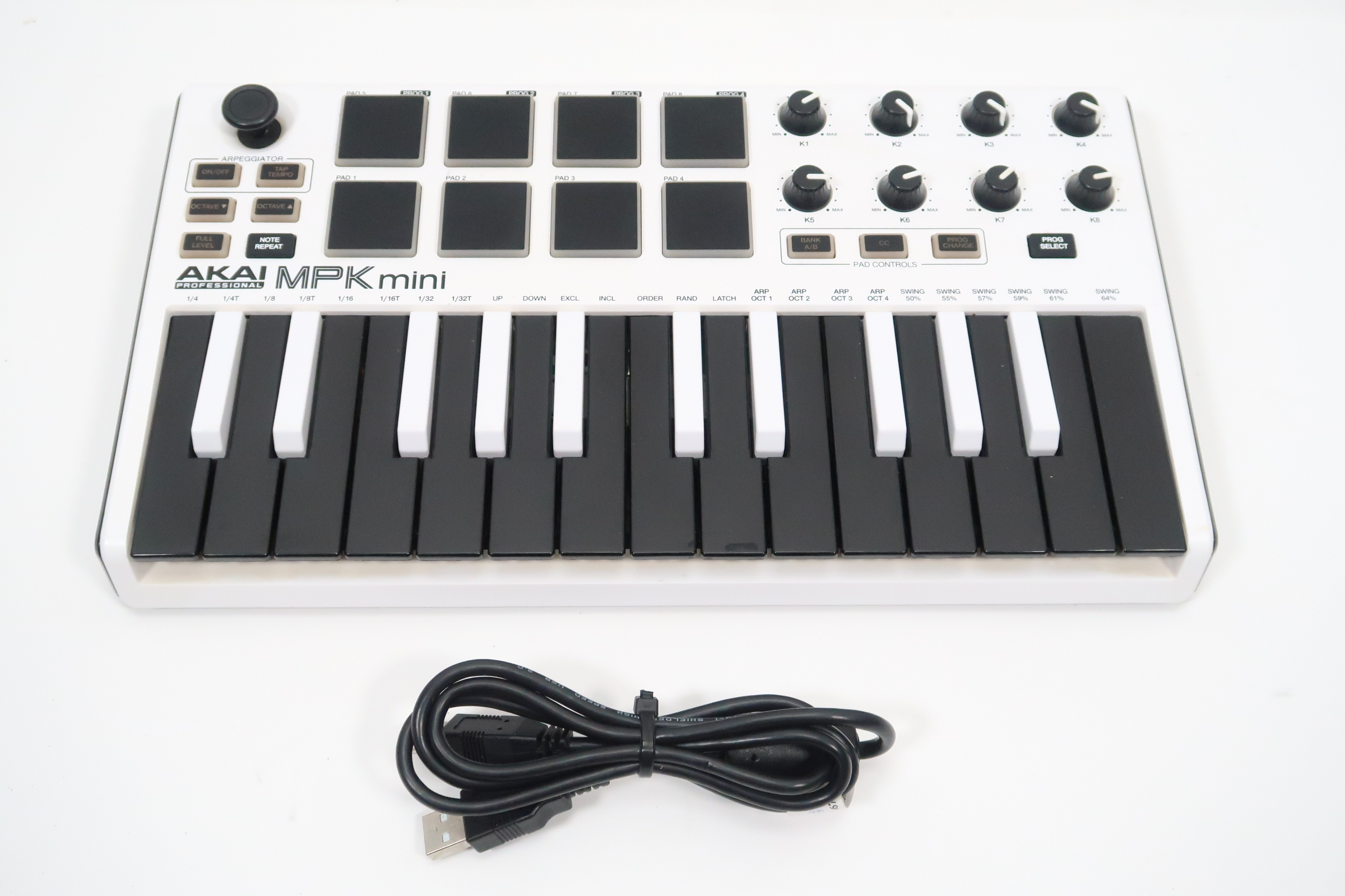 Clavier MIDI USB-C Akai MPK Mini IV - 25 Touches, Pads MPC RGB - Avec Logiciels Et 1000+ Sons - Idéal Débutants Et Producteurs