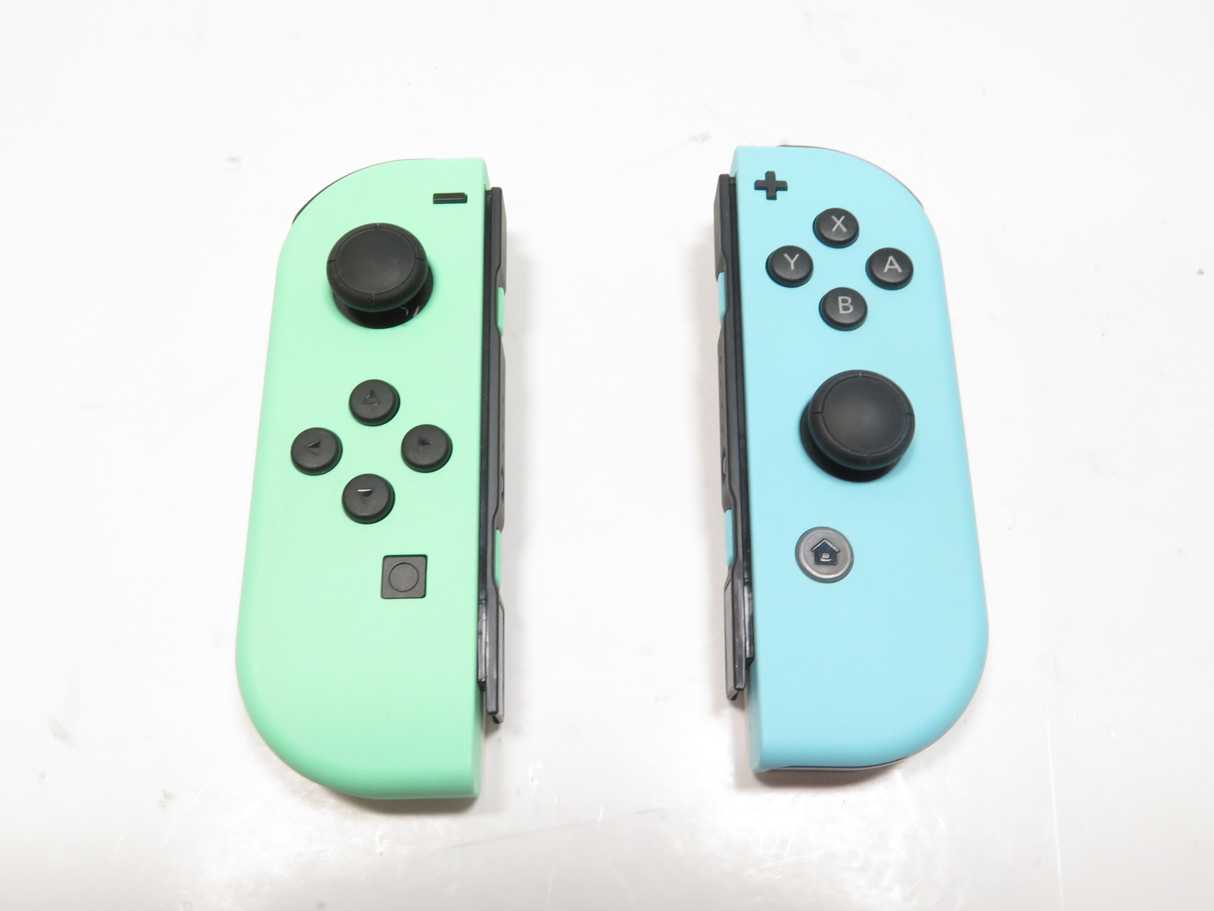 Nintendo HAC-001 Switch Handheld Video Game Console - Animal