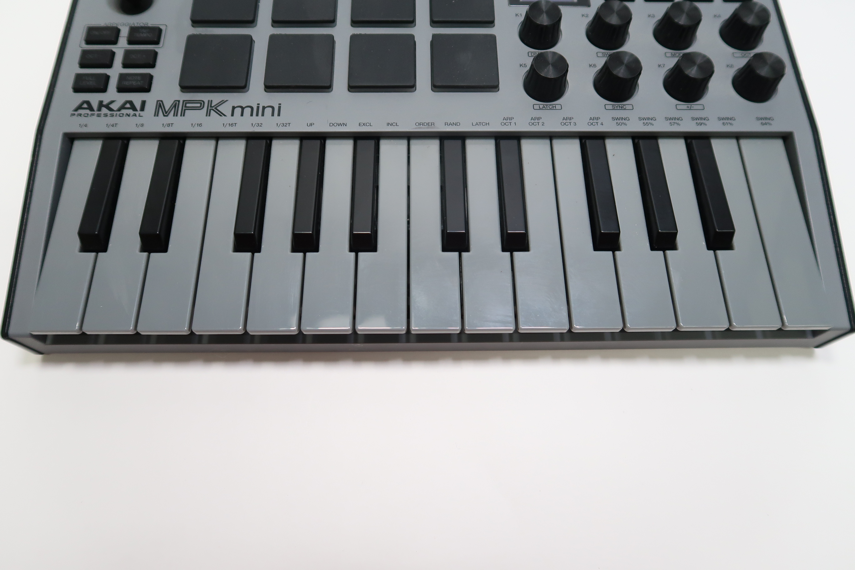 AKAI Professional MPK Mini MKIII 25 Key USB MIDI Keyboard