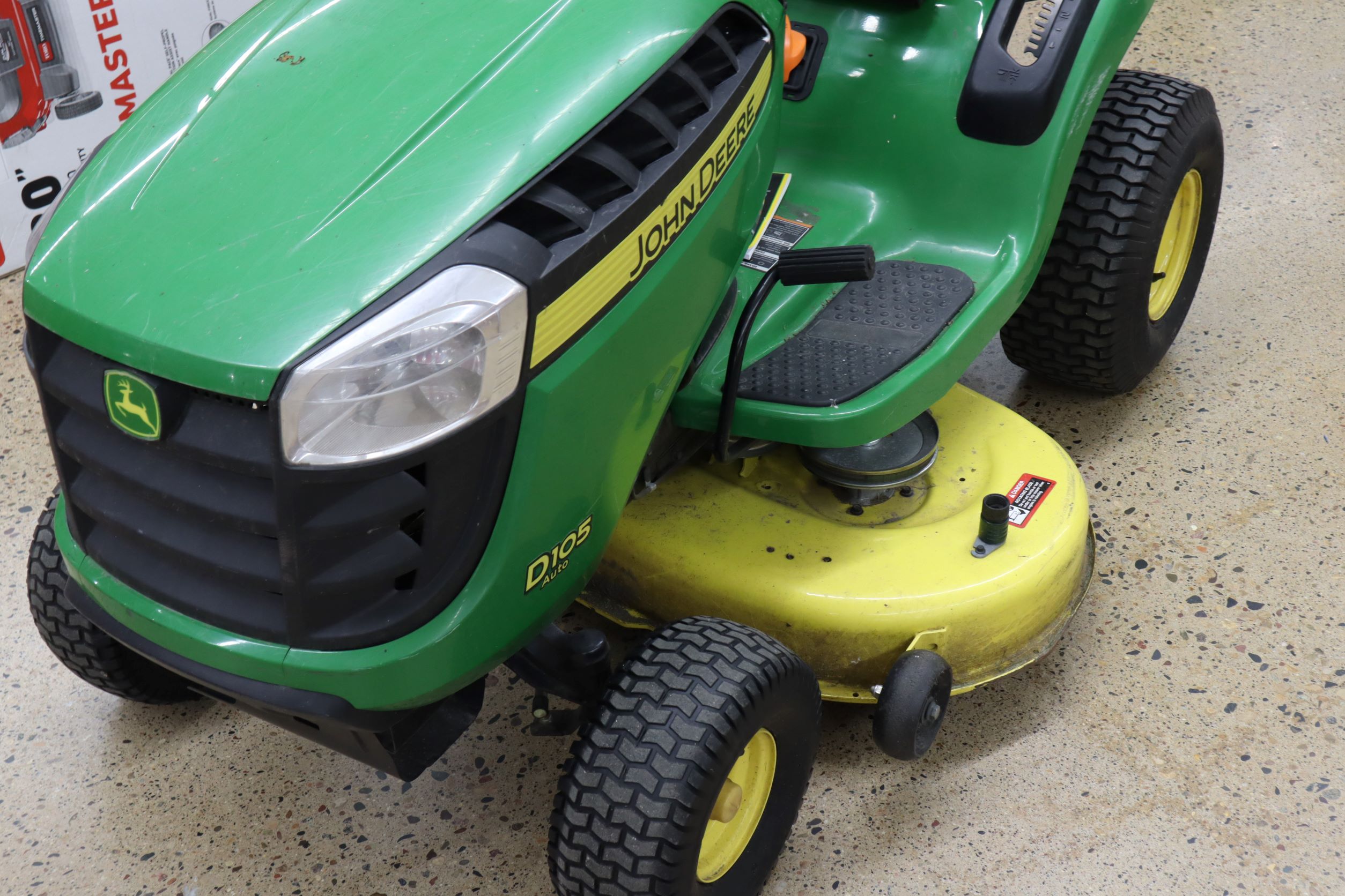 John Deere D105 175 Hp Automatic 42 In Riding Lawn Mower Local Pickup