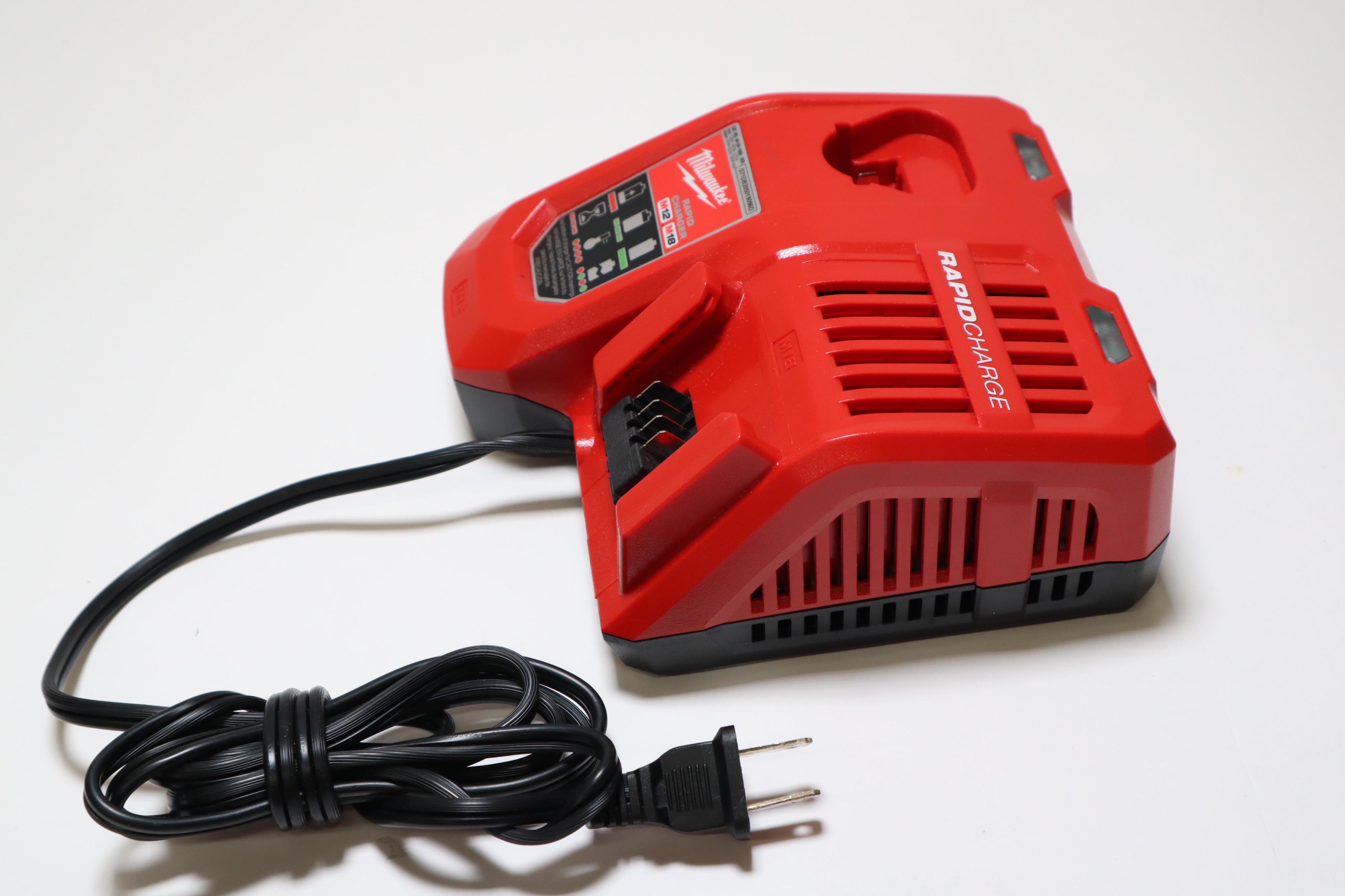 Milwaukee 265020 18V LithiumIon Brushless Cordless 1/4 in. Impact Driver