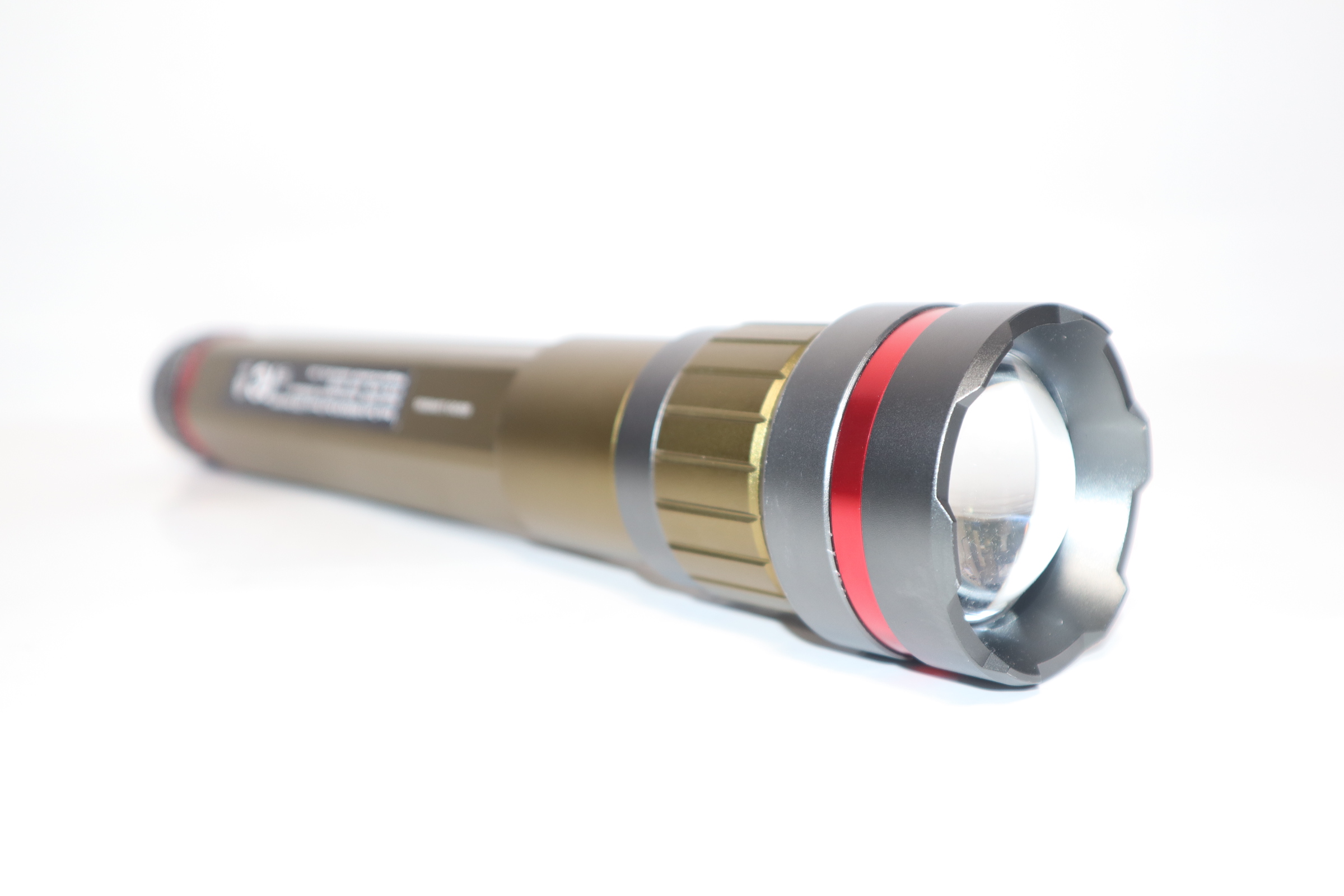 Swiss Tech 31650 IP67 6500 Lm Rechargeable Dual Power AA/USB LED ...