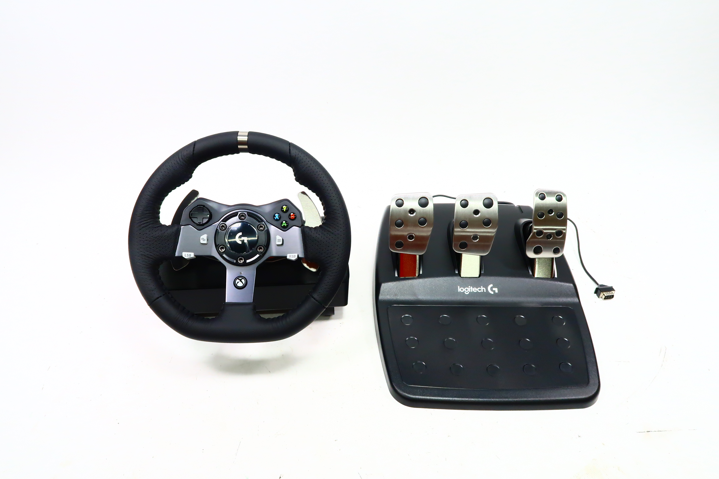 Logitech G920 Driving Force Racing Wheel and Floor Pedals Driving Bundle