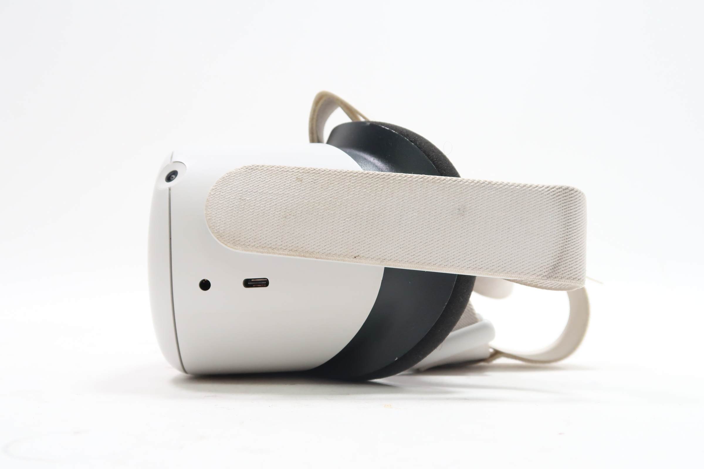 Oculus Quest 2 899-00182-02 128GB All-in-One VR Headset