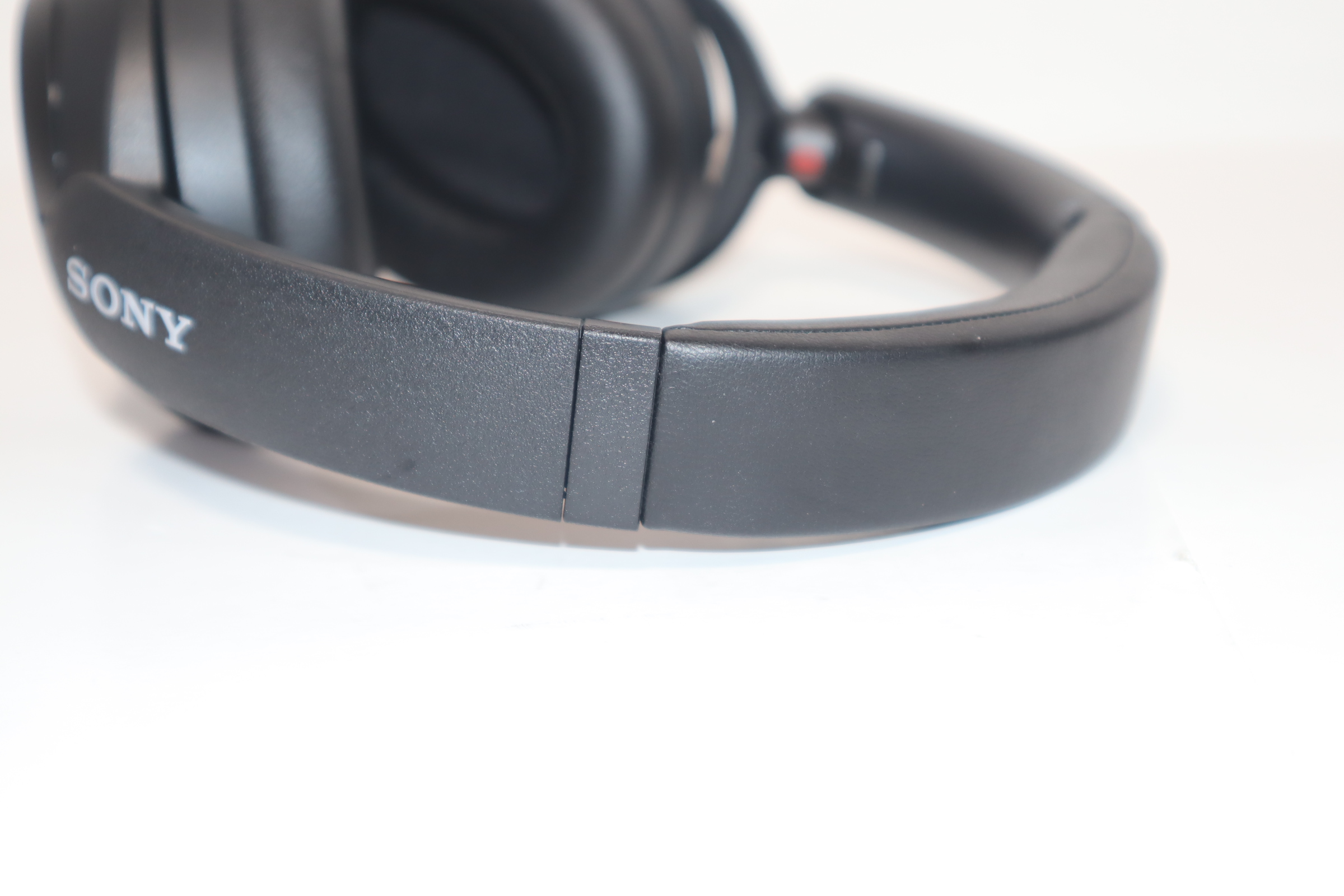 Sony YY2951 WH-XB910N Black Wireless Noise Canceling Stereo
