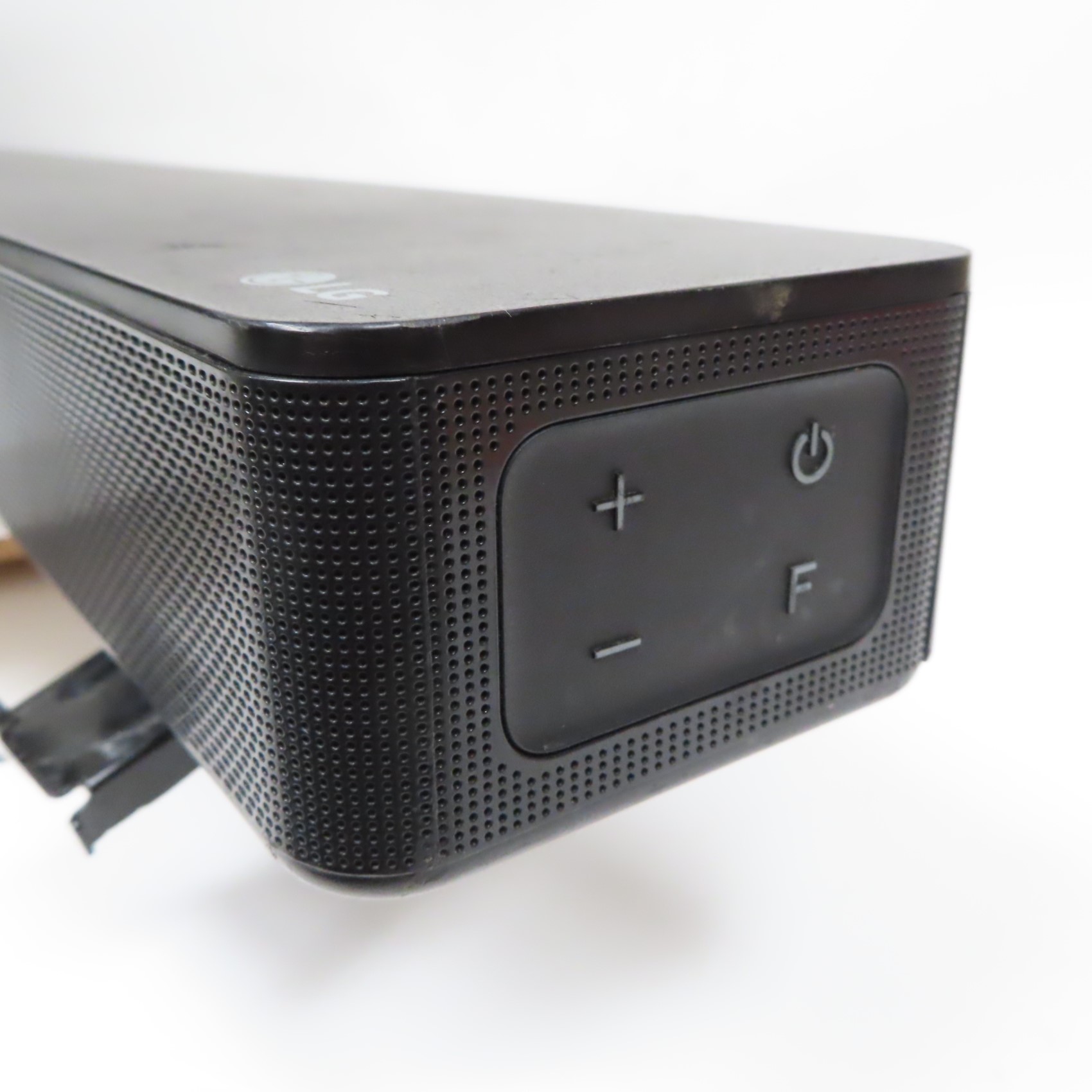 LG SKM5Y 2.1Channel 360W RMS Soundbar/Subwoofer System (Local PickUp
