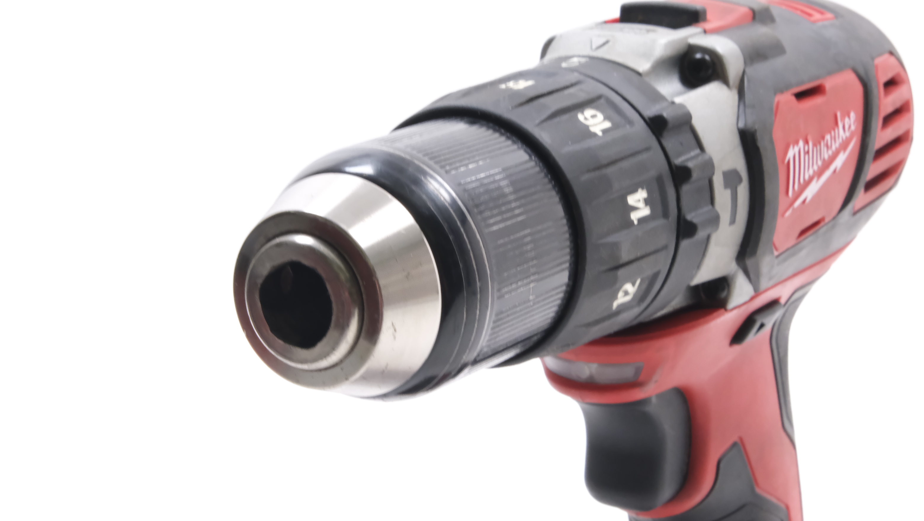 Milwaukee 260720 M18 18V LithiumIon Cordless 1/2" Hammer Drill/Driver