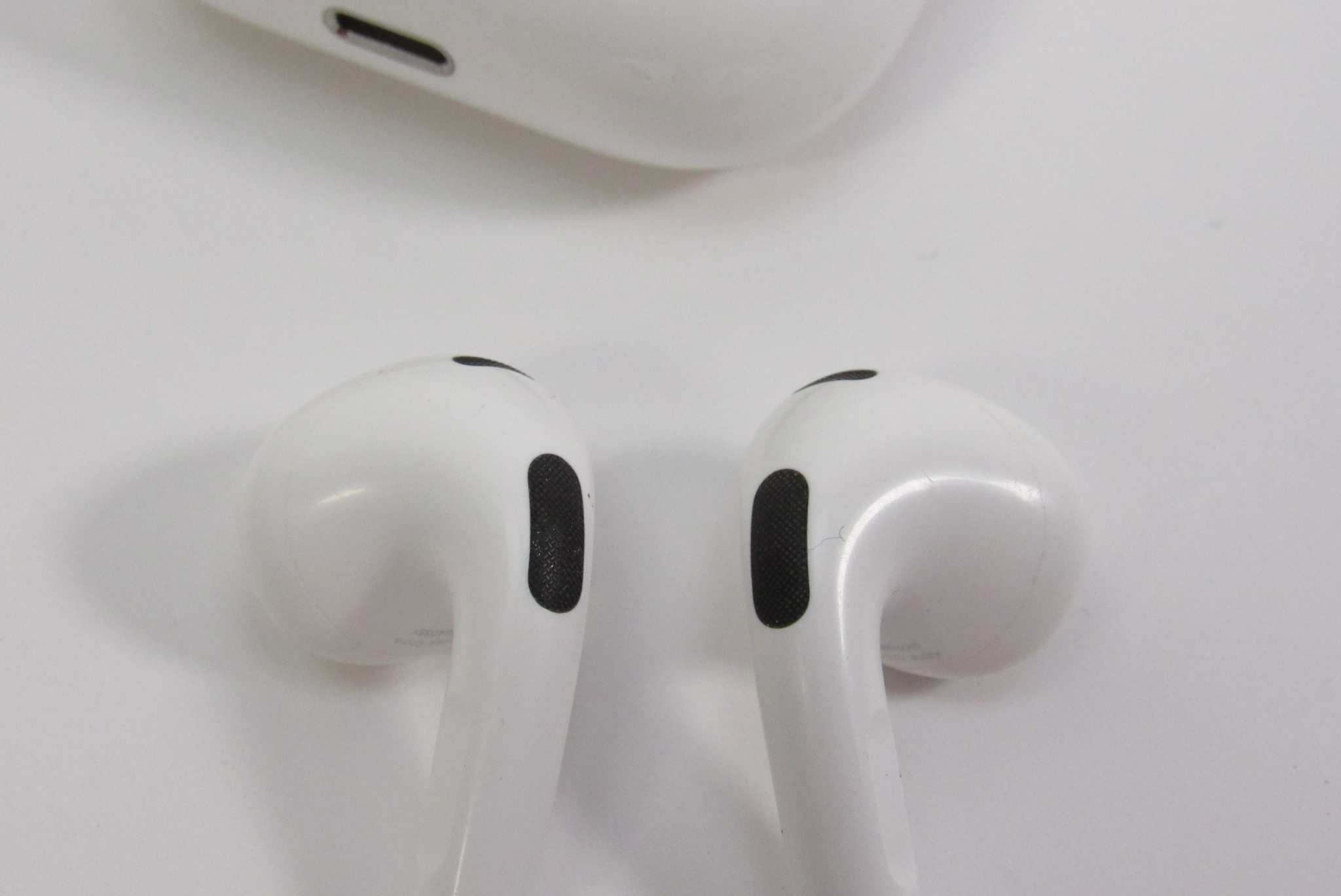 Apple AirPods 3rd Generation A2564/A2565 Bluetooth In-Ear Earbuds