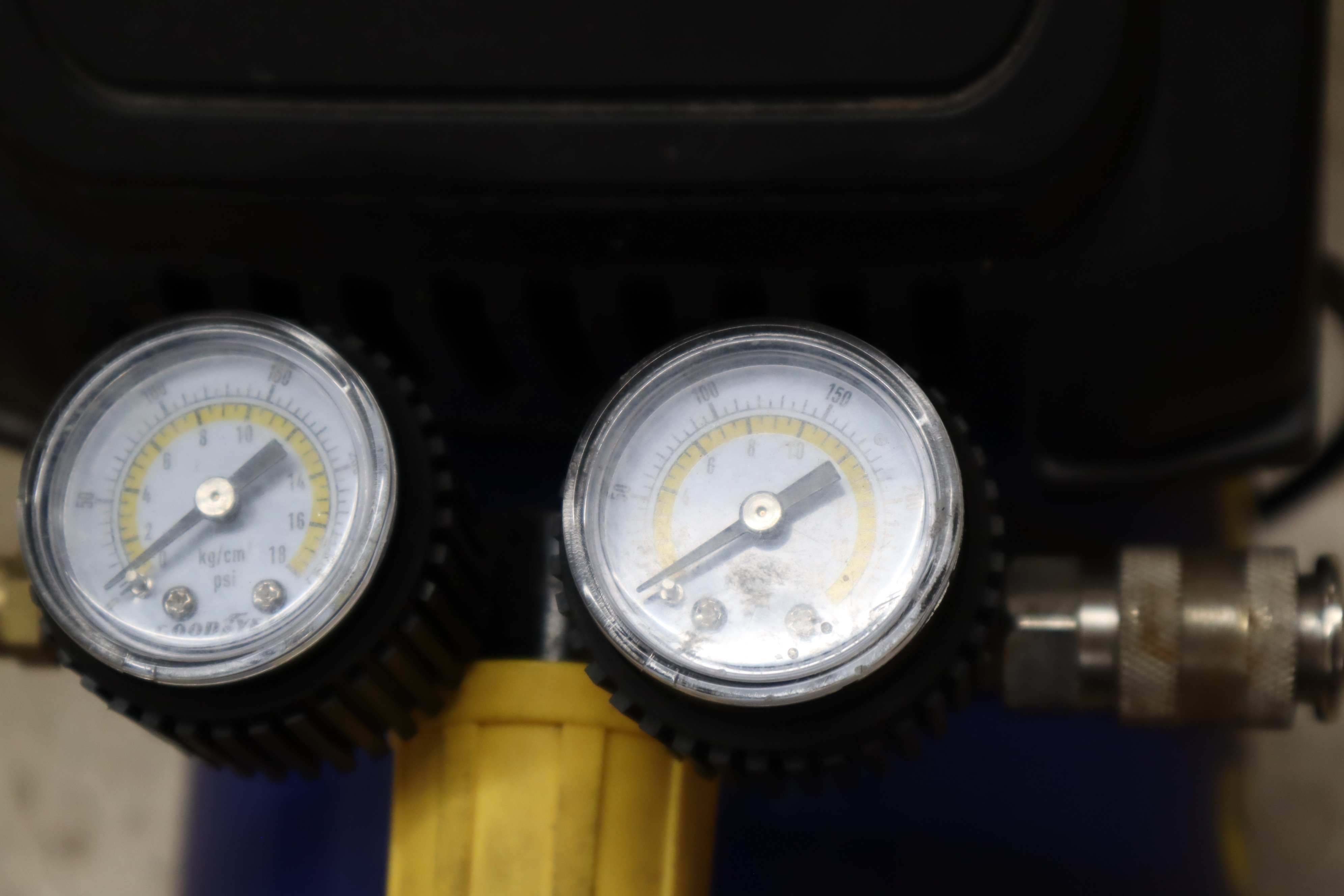 Goodyear TAW0512 135 PSI 3.0 Gallon Pancake Air Compressor Local