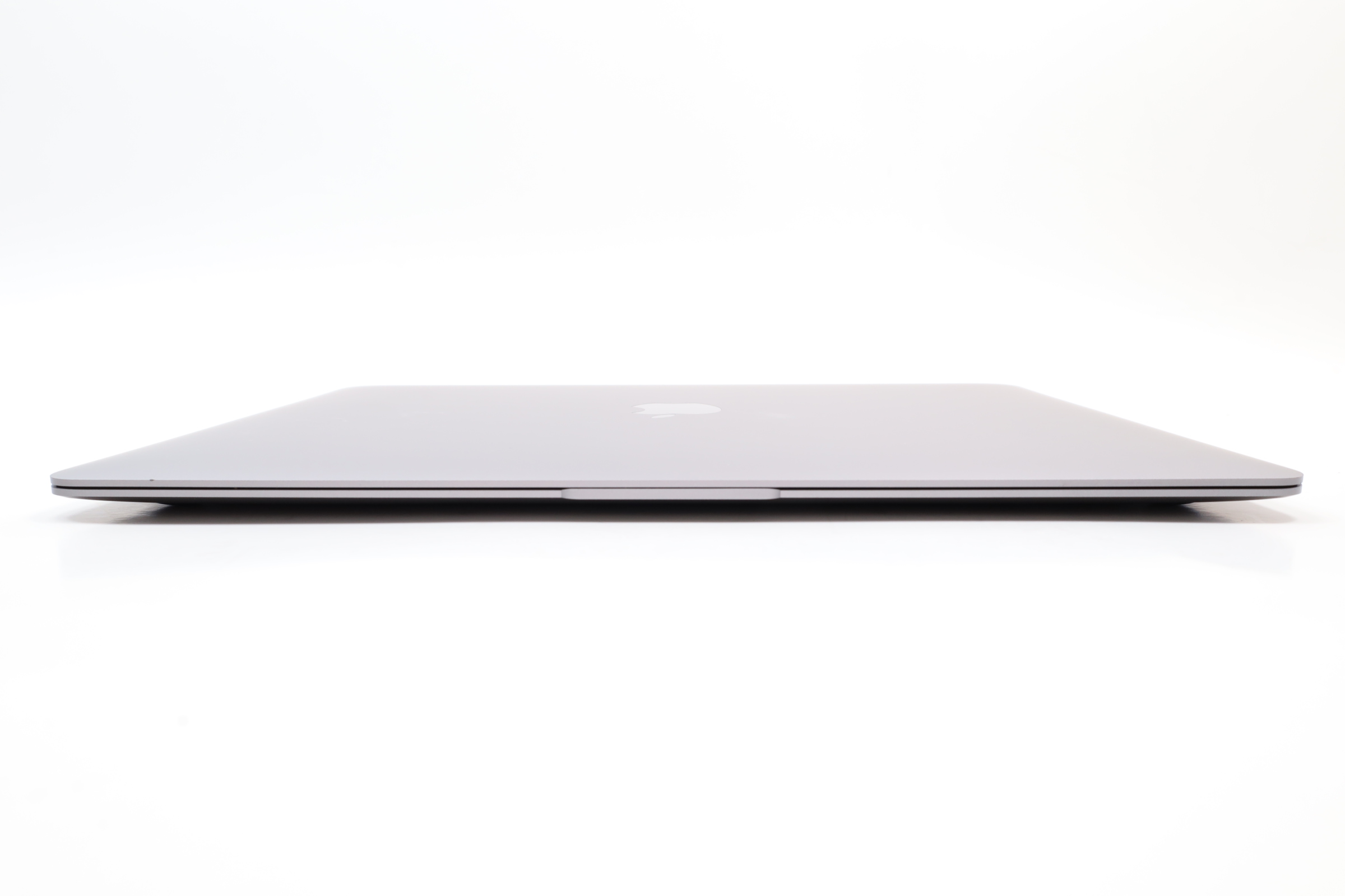 Apple MacBook Air 2020 MGN63LL/A M1 3.2GHz 8GB Unified RAM