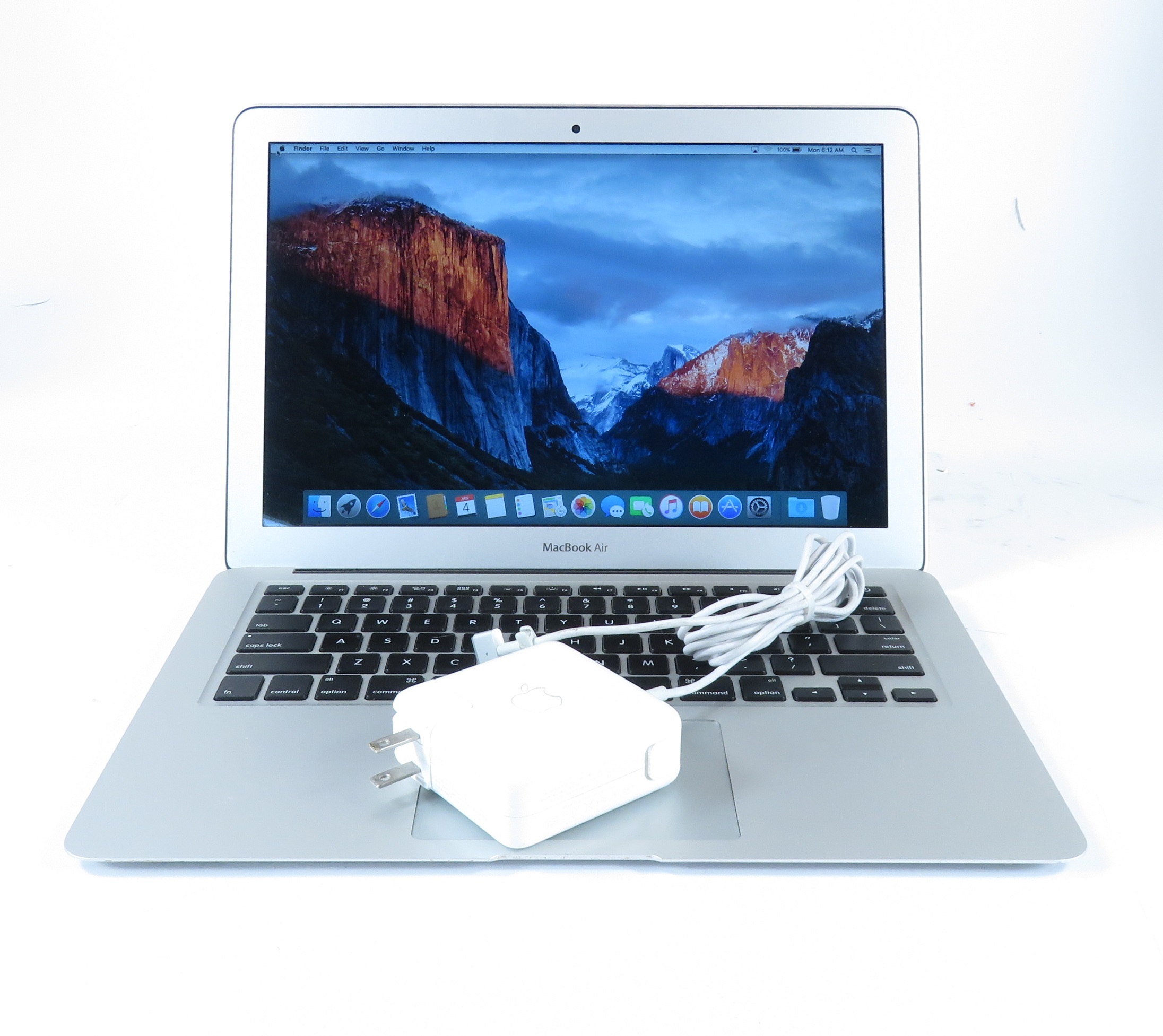 Apple MacBook Air 2015 MJVE2LL/A Core i5-5250U 1.6GHz 8GB RAM