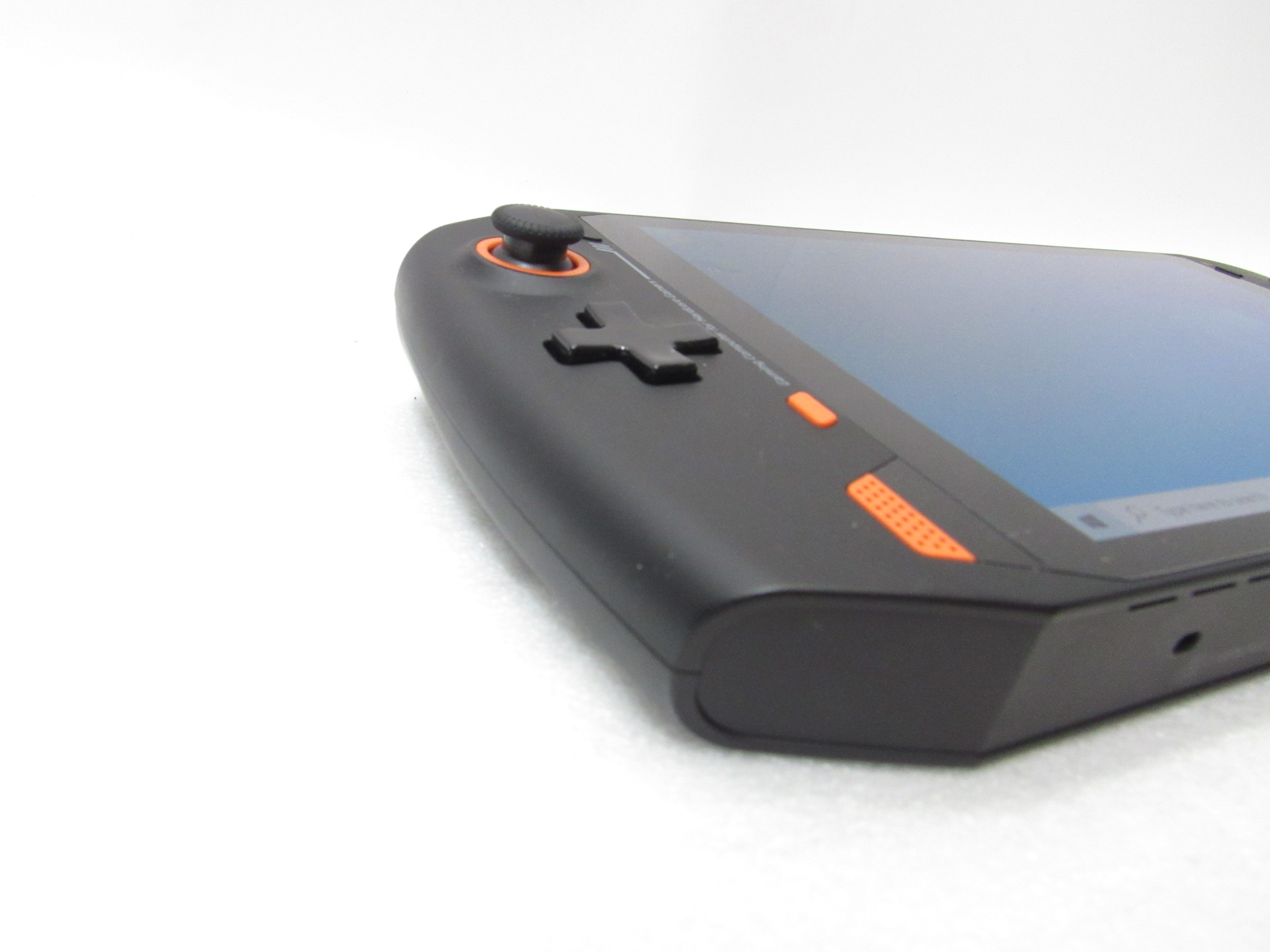 One X Player Intel i7-1195G7 2.90 GHz 16GB Ram 2TB SSD 7