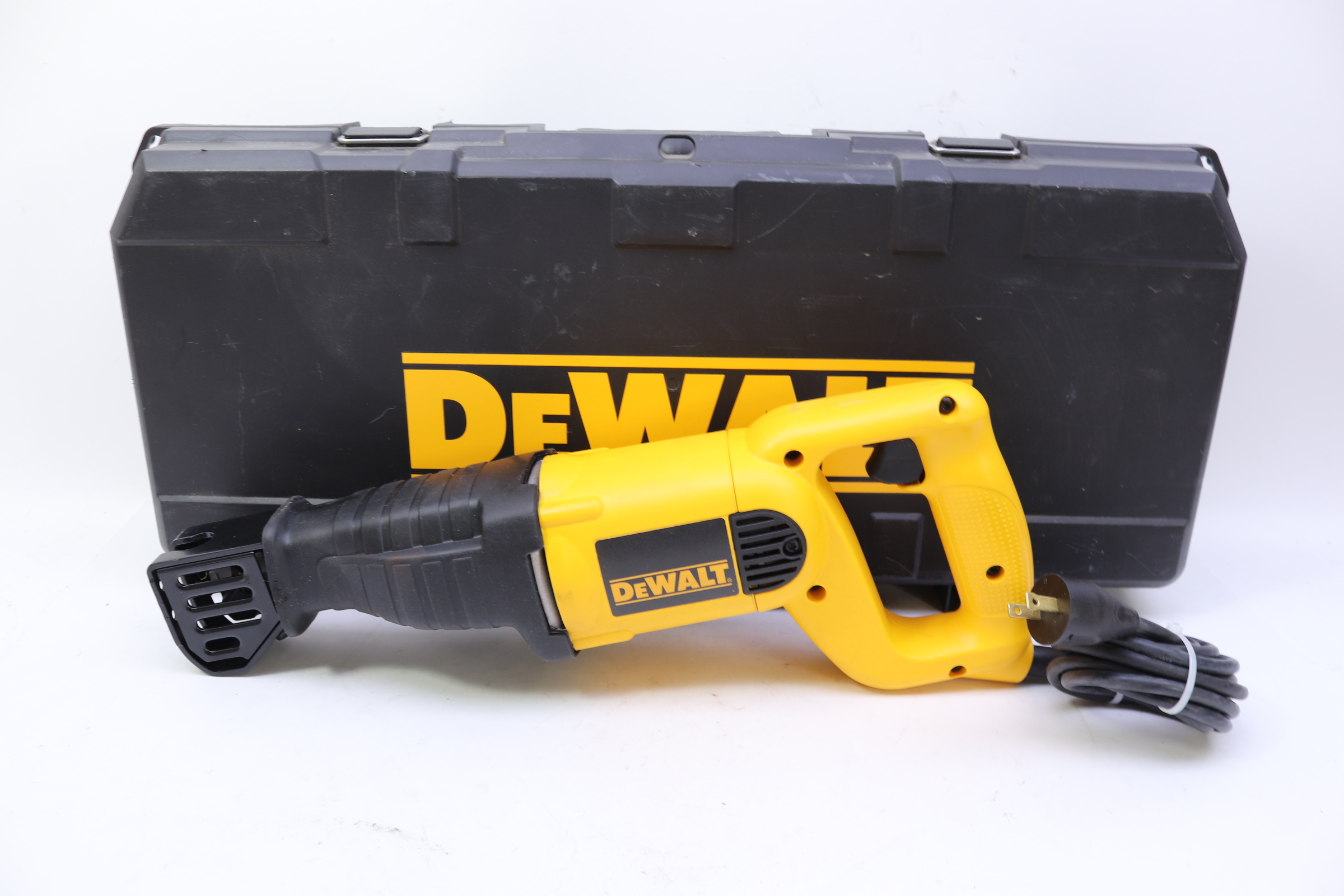 DeWalt DW303M 120V 6.5 Amp Corded Electric Reciprocating Saw