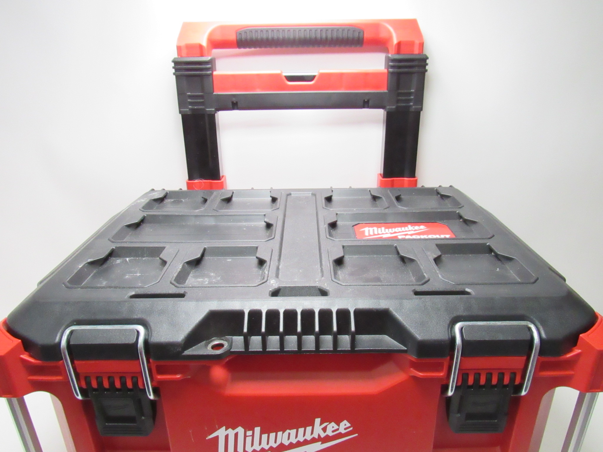thumbnail interactive-video image 1 of Milwaukee PACKOUT 10-inch Compact Portable Tool Box – 48-22-8422, Black/Red, 75 Lb Capacity 1 of 1
