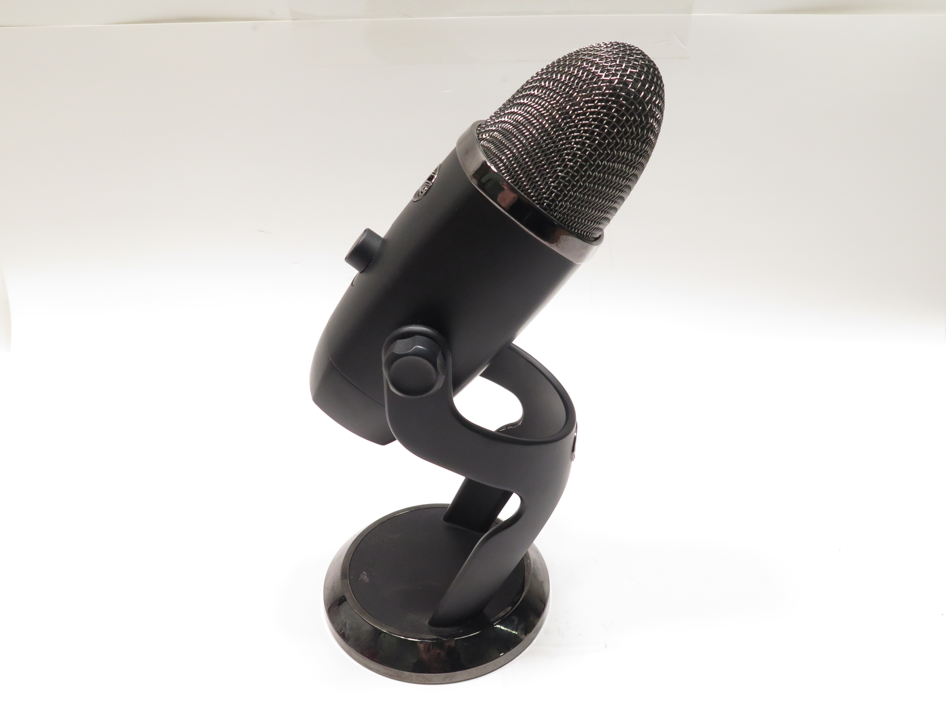 BLUE A00104 Yeti X Professional Condenser USB Microphone 4441