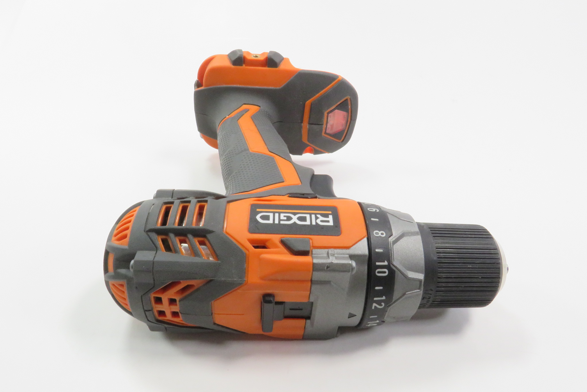 RIDGID R86008 18Volt LithiumIon Compact 1/2" Inch Cordless Drill/Driver