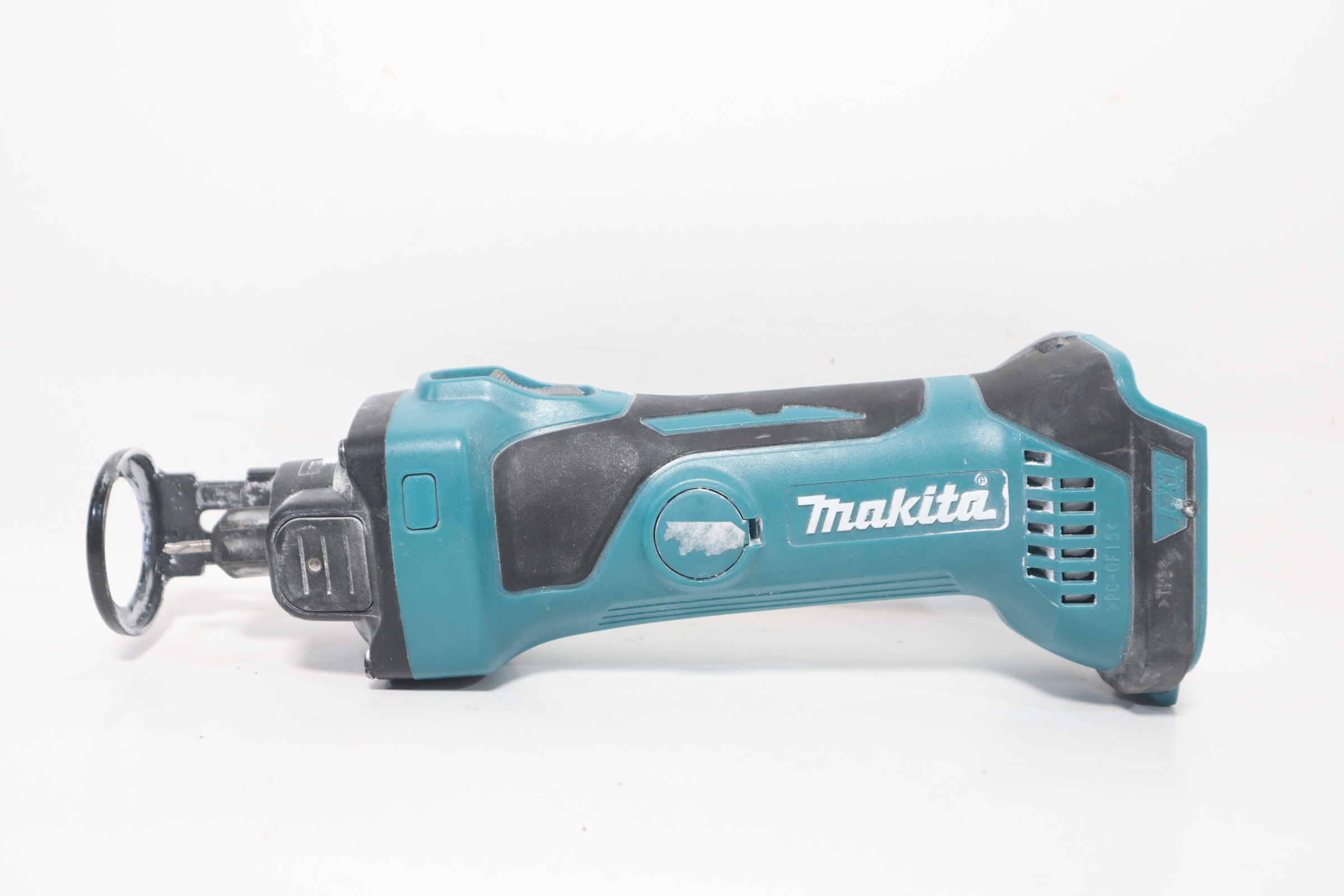 Makita drywall cut-out tool