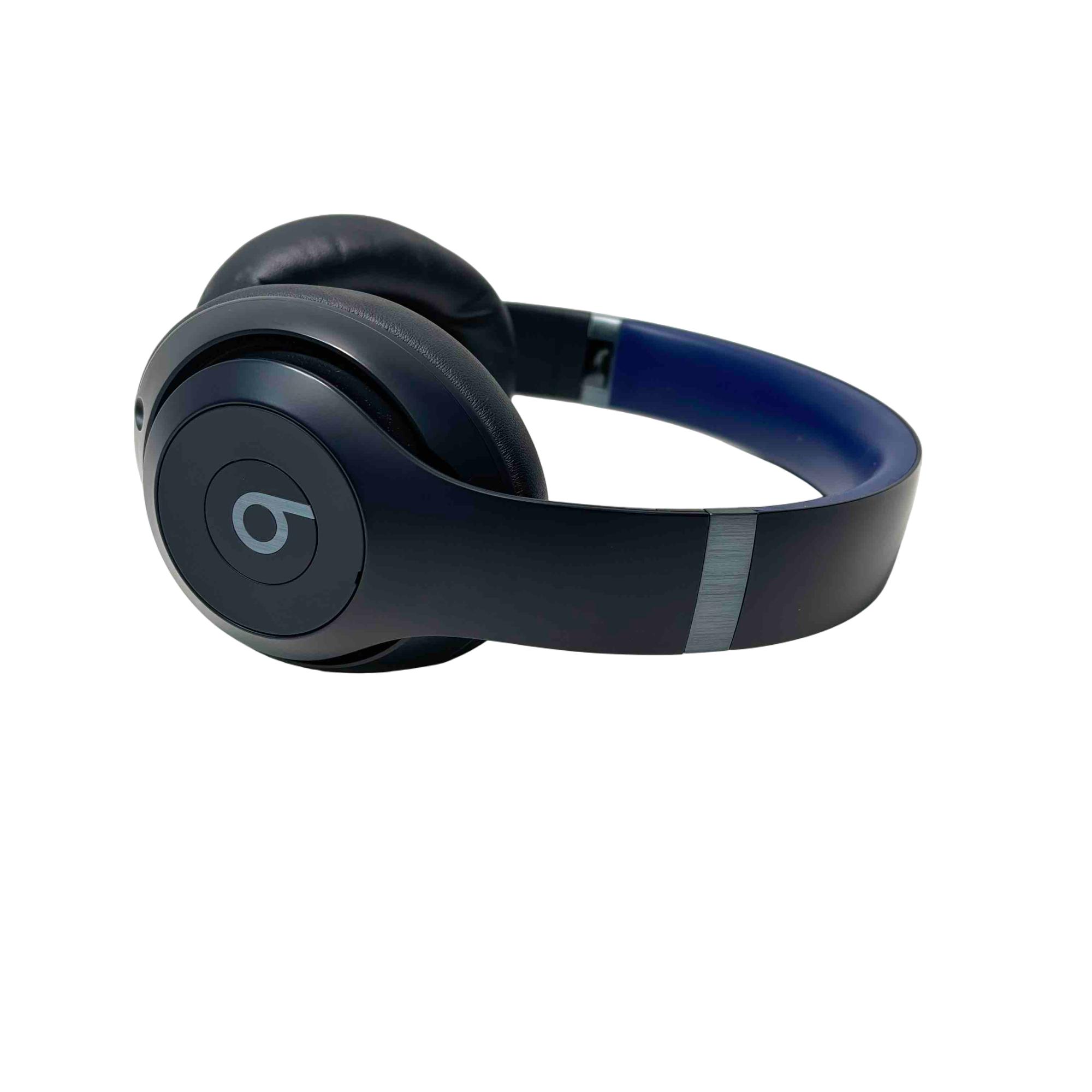 Beats Studio3 ワイヤレスヘッドホン ネイビー Amazon.com: Beats Studio3 Wireless Bluetooth Headphones - Blue
