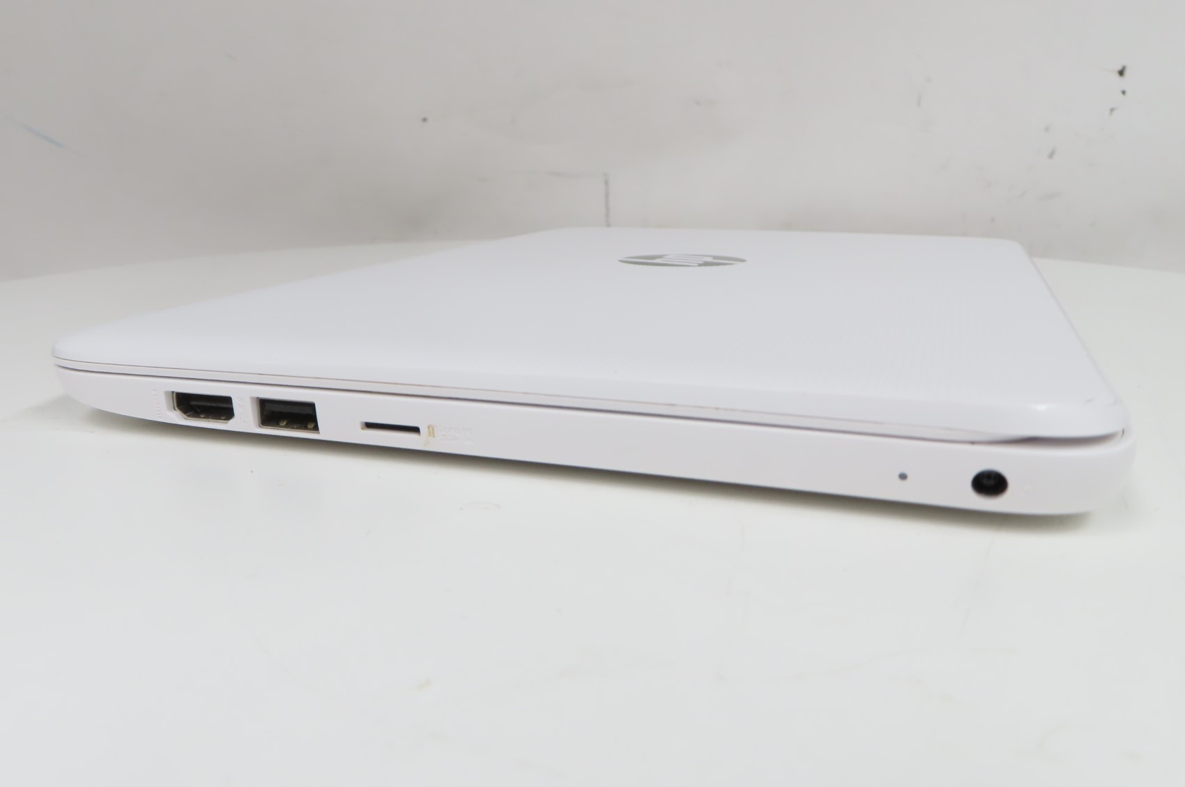 HP Stream 11-ah012dx Win 10 Celeron N3060 1.6GHz 4GB RAM 64GB eMMC