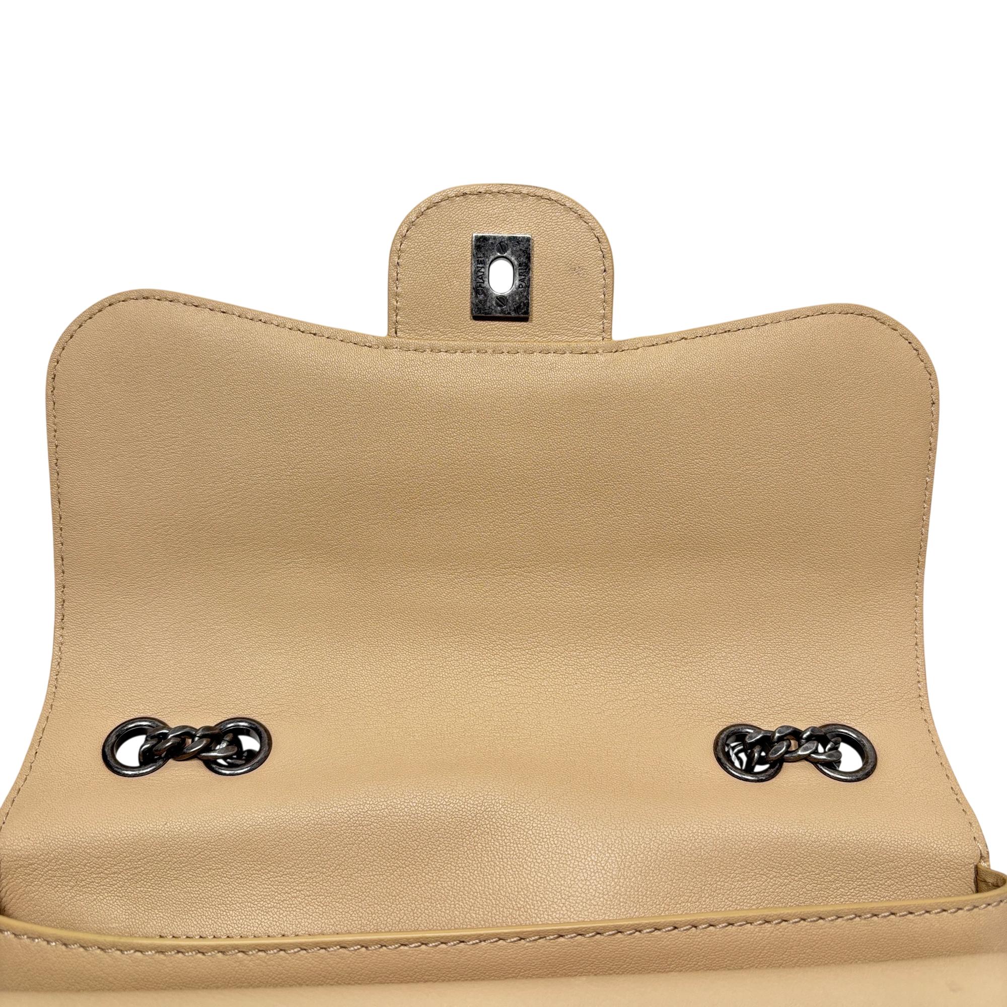 CHANEL Classic Flap Jumbo A58600 Calfskin Handbag - 11.8